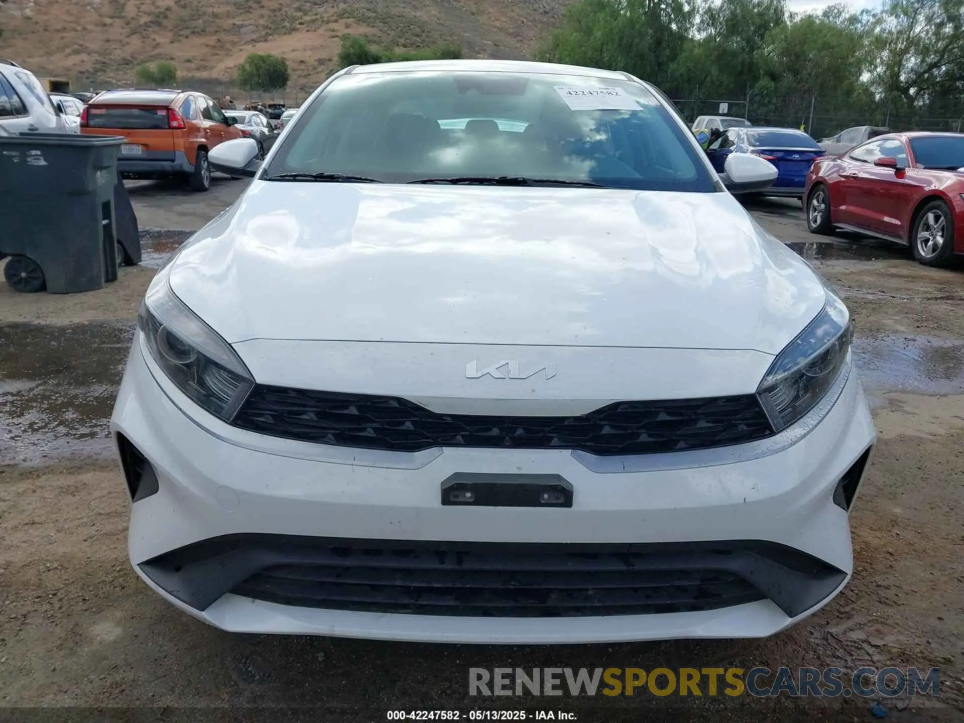 13 fotografías del automóvil dañado 3KPF24AD3RE819344 KIA FORTE 2024