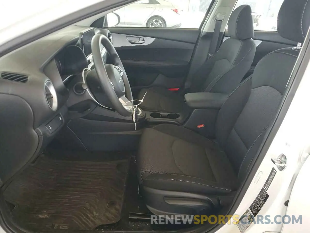 7 fotografías del automóvil dañado 3KPF24AD3RE819909 KIA FORTE 2024