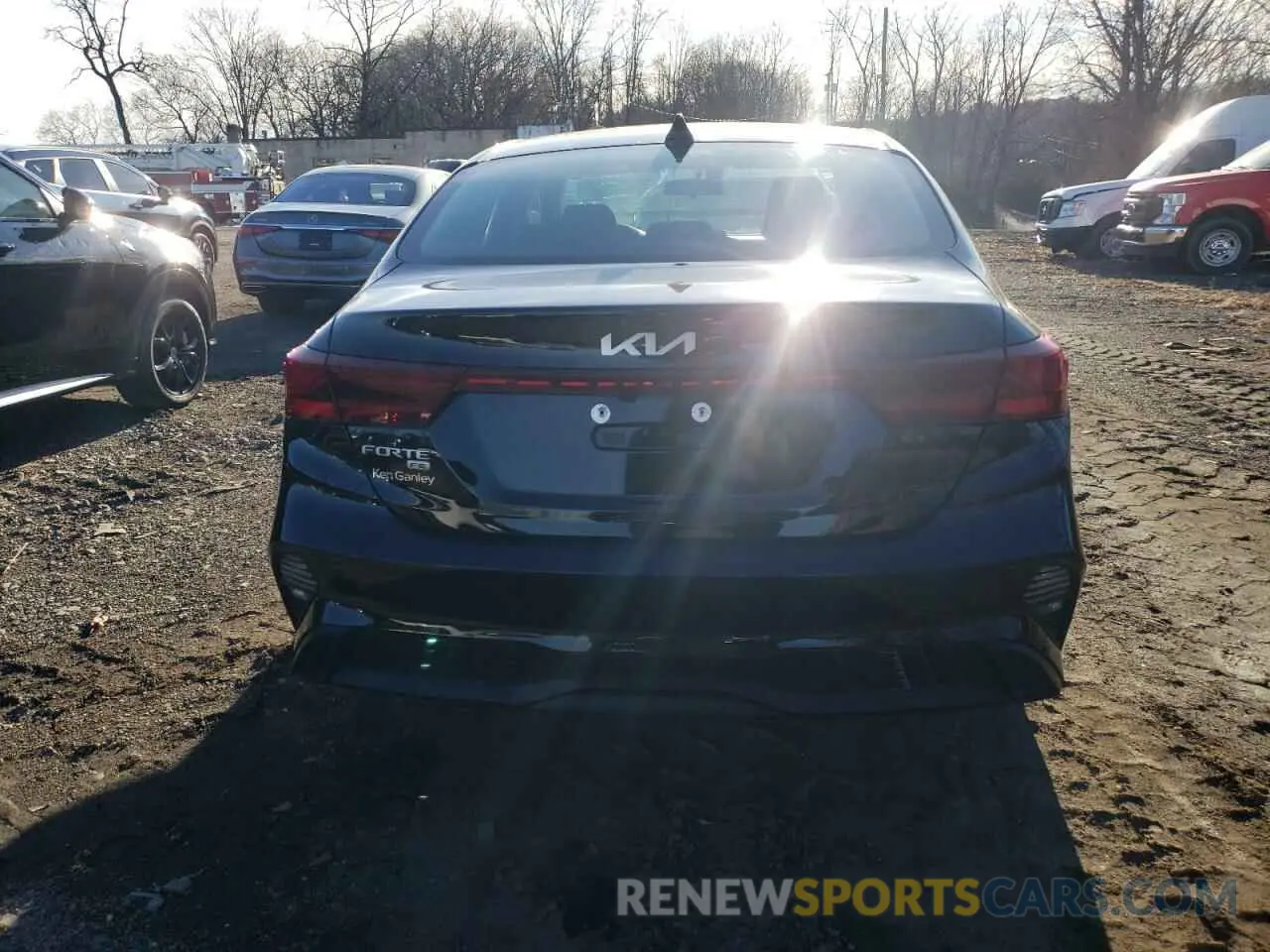 6 fotografías del automóvil dañado 3KPF24AD3RE820333 KIA FORTE 2024