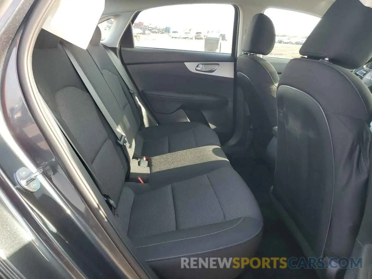 11 fotografías del automóvil dañado 3KPF24AD3RE829761 KIA FORTE 2024