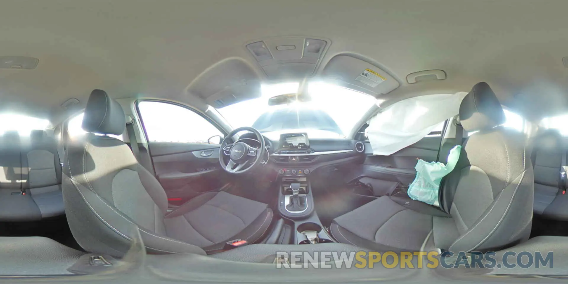 12 fotografías del automóvil dañado 3KPF24AD3RE829761 KIA FORTE 2024