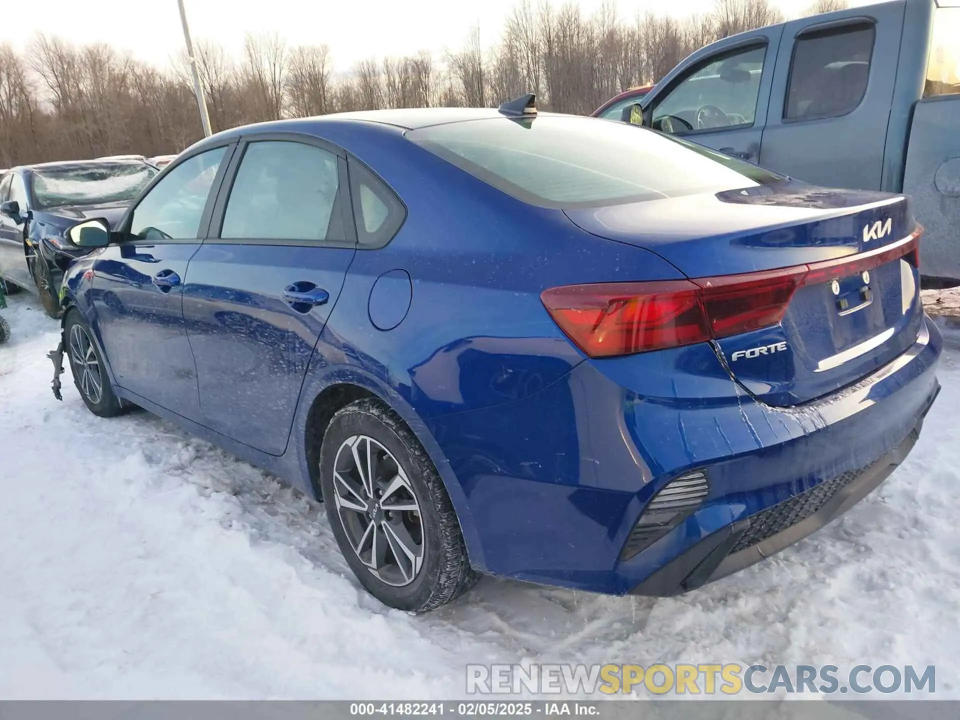 3 fotografías del automóvil dañado 3KPF24AD4RE700394 KIA FORTE 2024