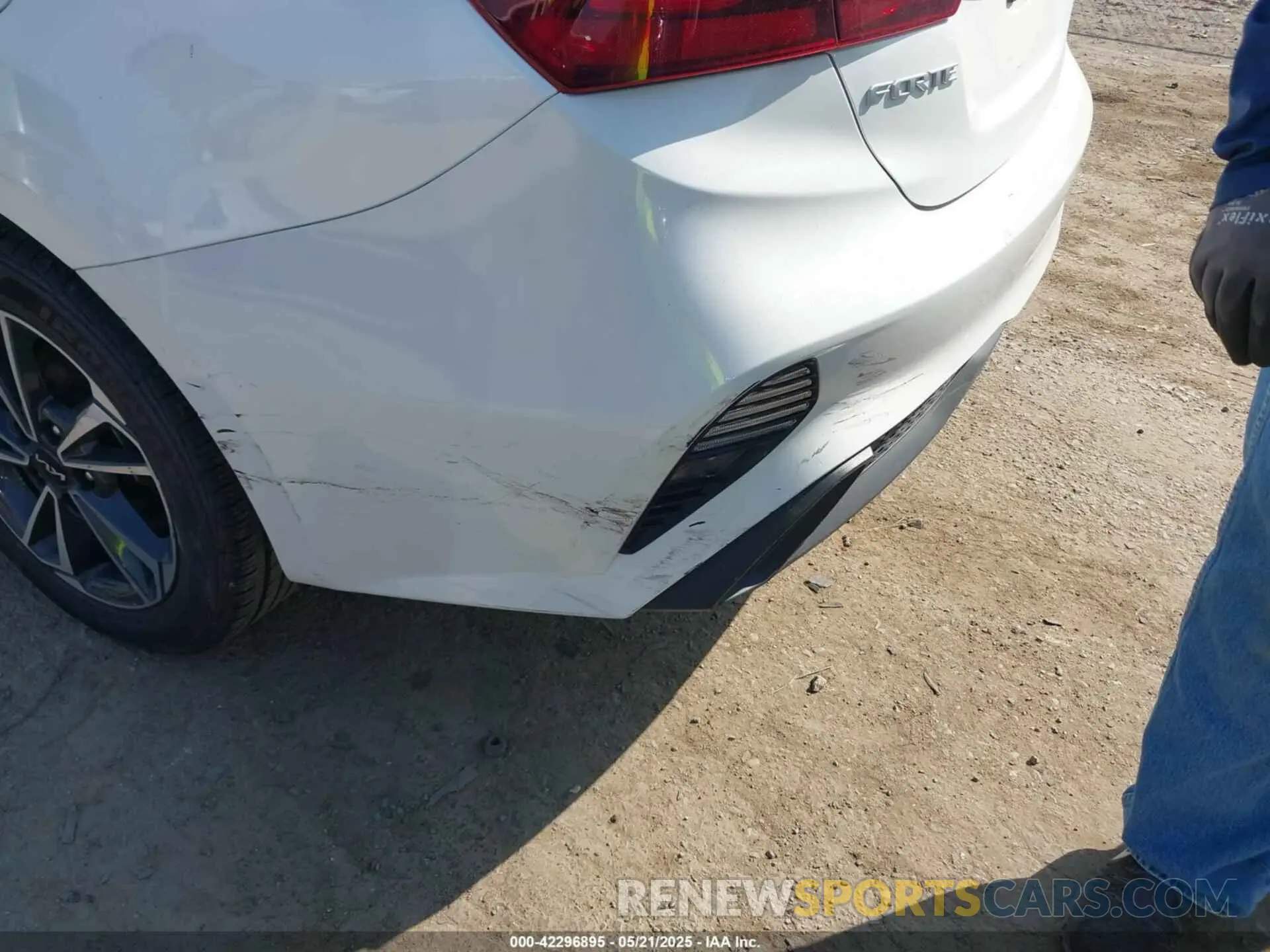 6 fotografías del automóvil dañado 3KPF24AD4RE728857 KIA FORTE 2024