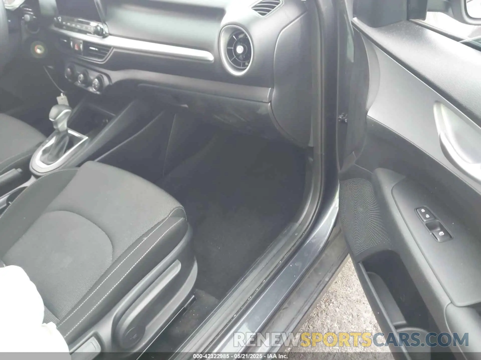 5 fotografías del automóvil dañado 3KPF24AD4RE733346 KIA FORTE 2024