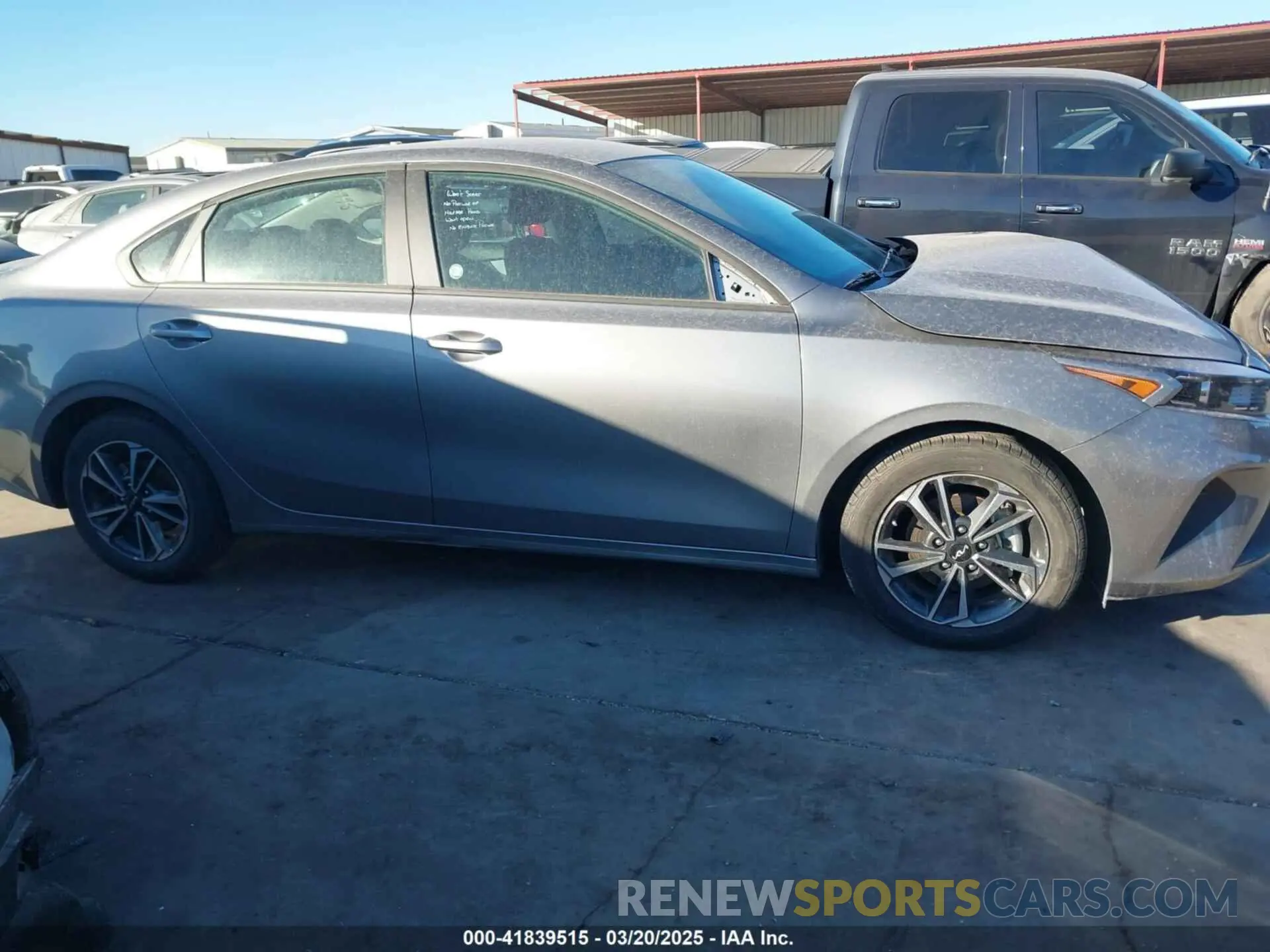13 fotografías del automóvil dañado 3KPF24AD4RE752995 KIA FORTE 2024