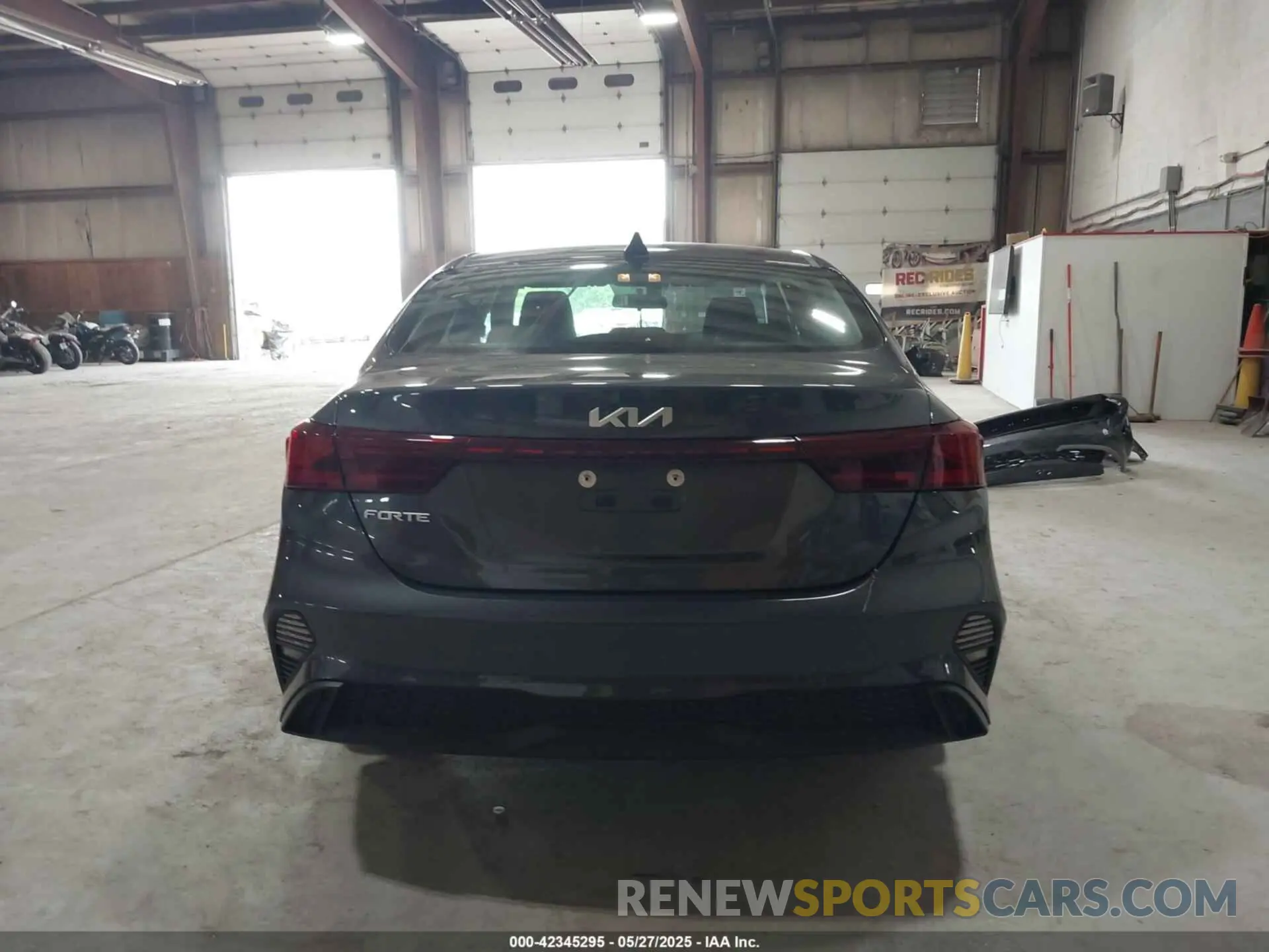 17 fotografías del automóvil dañado 3KPF24AD4RE759087 KIA FORTE 2024