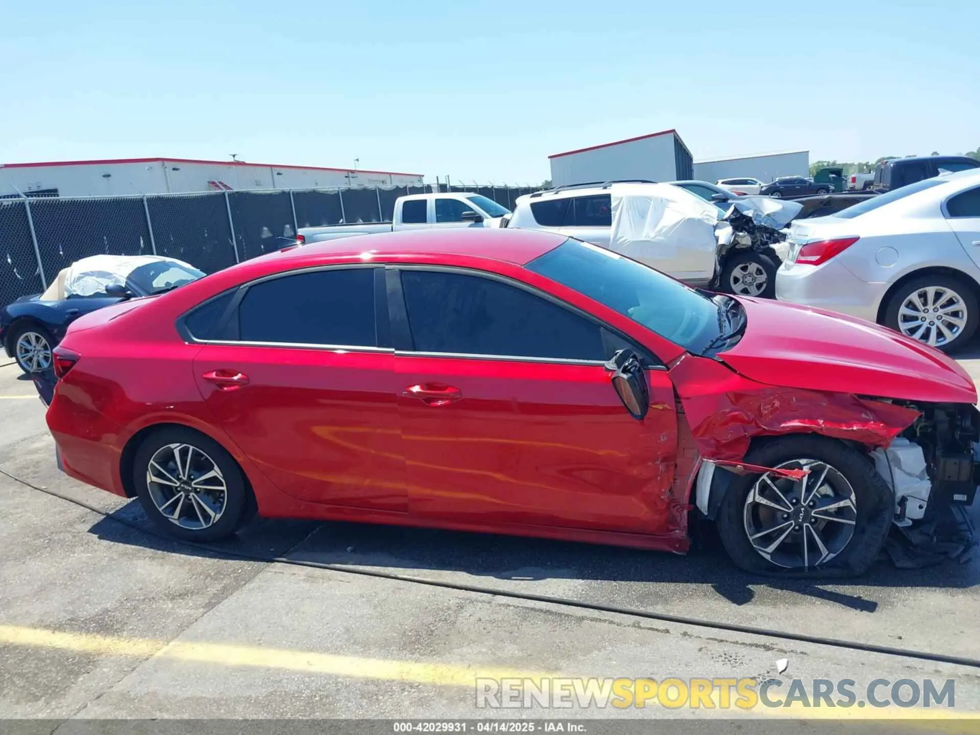 14 fotografías del automóvil dañado 3KPF24AD4RE783597 KIA FORTE 2024