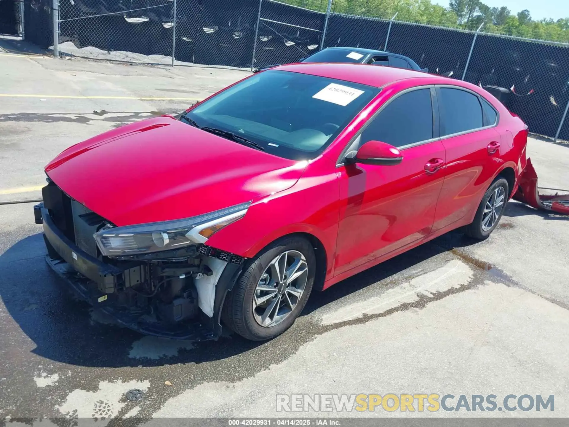 2 fotografías del automóvil dañado 3KPF24AD4RE783597 KIA FORTE 2024