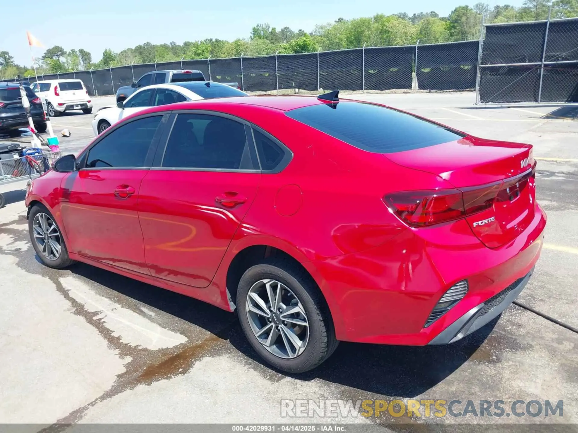 3 fotografías del automóvil dañado 3KPF24AD4RE783597 KIA FORTE 2024