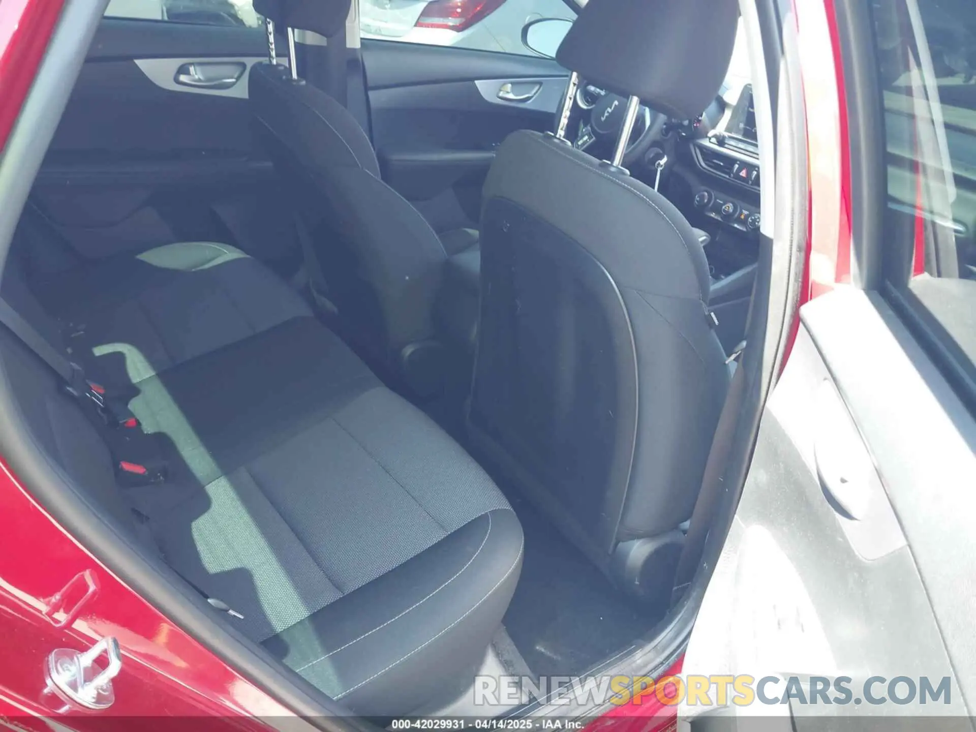 8 fotografías del automóvil dañado 3KPF24AD4RE783597 KIA FORTE 2024