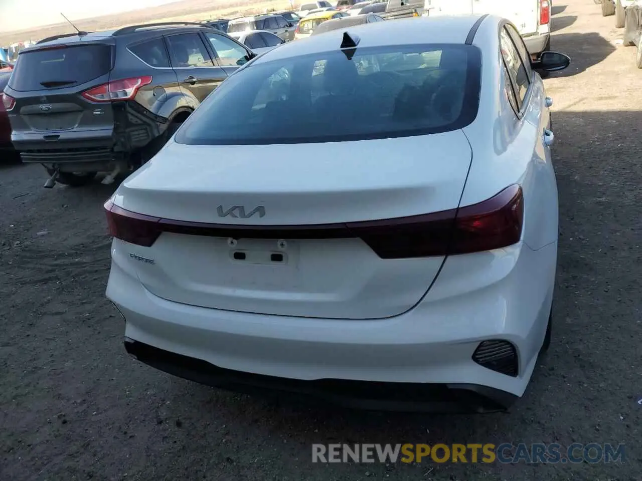 6 fotografías del automóvil dañado 3KPF24AD4RE794048 KIA FORTE 2024