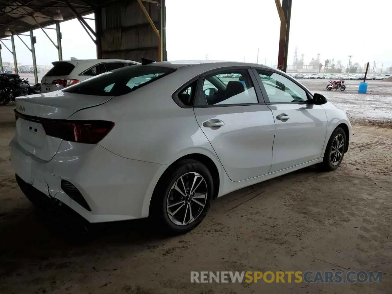 3 fotografías del automóvil dañado 3KPF24AD4RE810538 KIA FORTE 2024