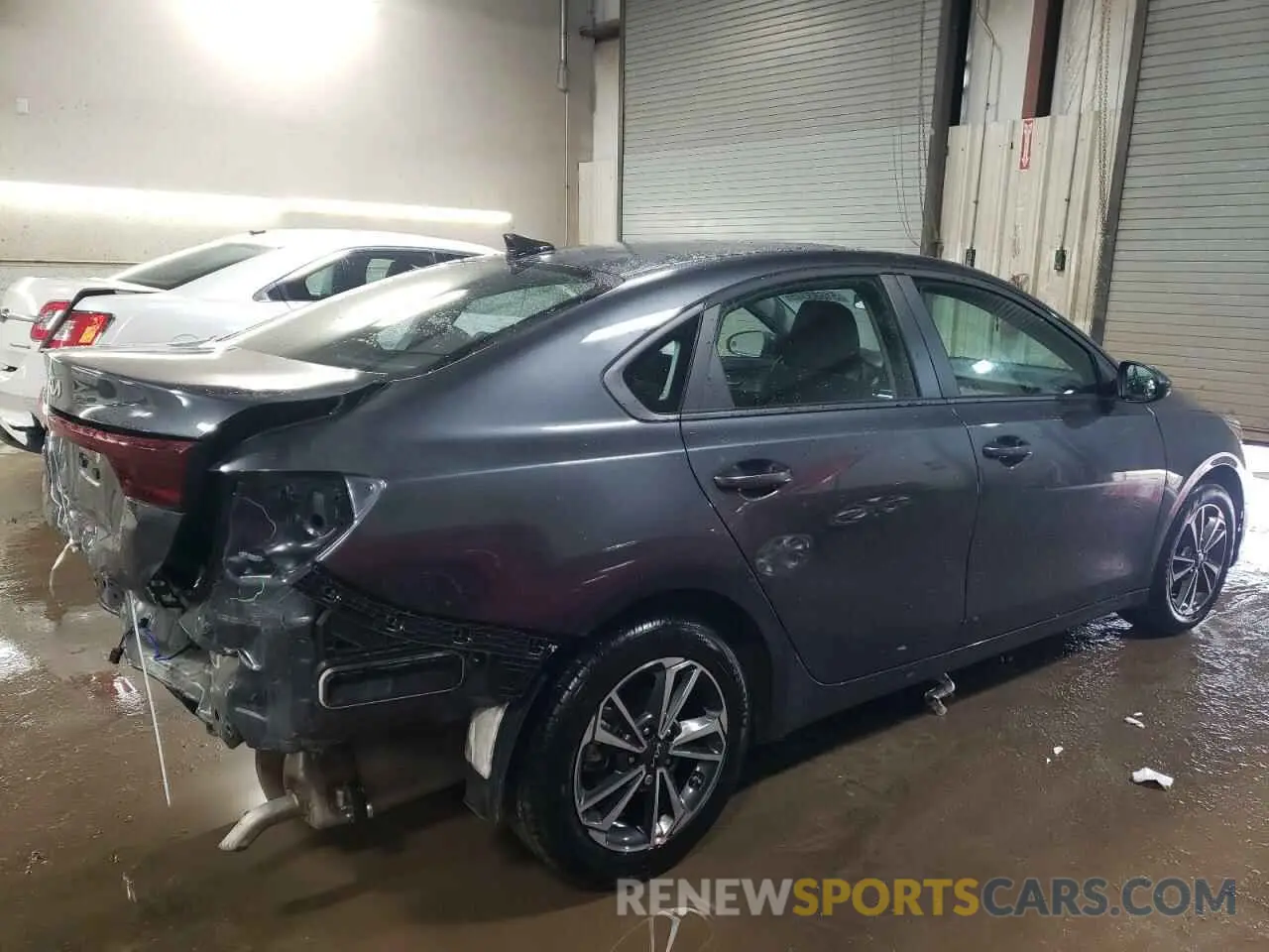 3 fotografías del automóvil dañado 3KPF24AD4RE840428 KIA FORTE 2024
