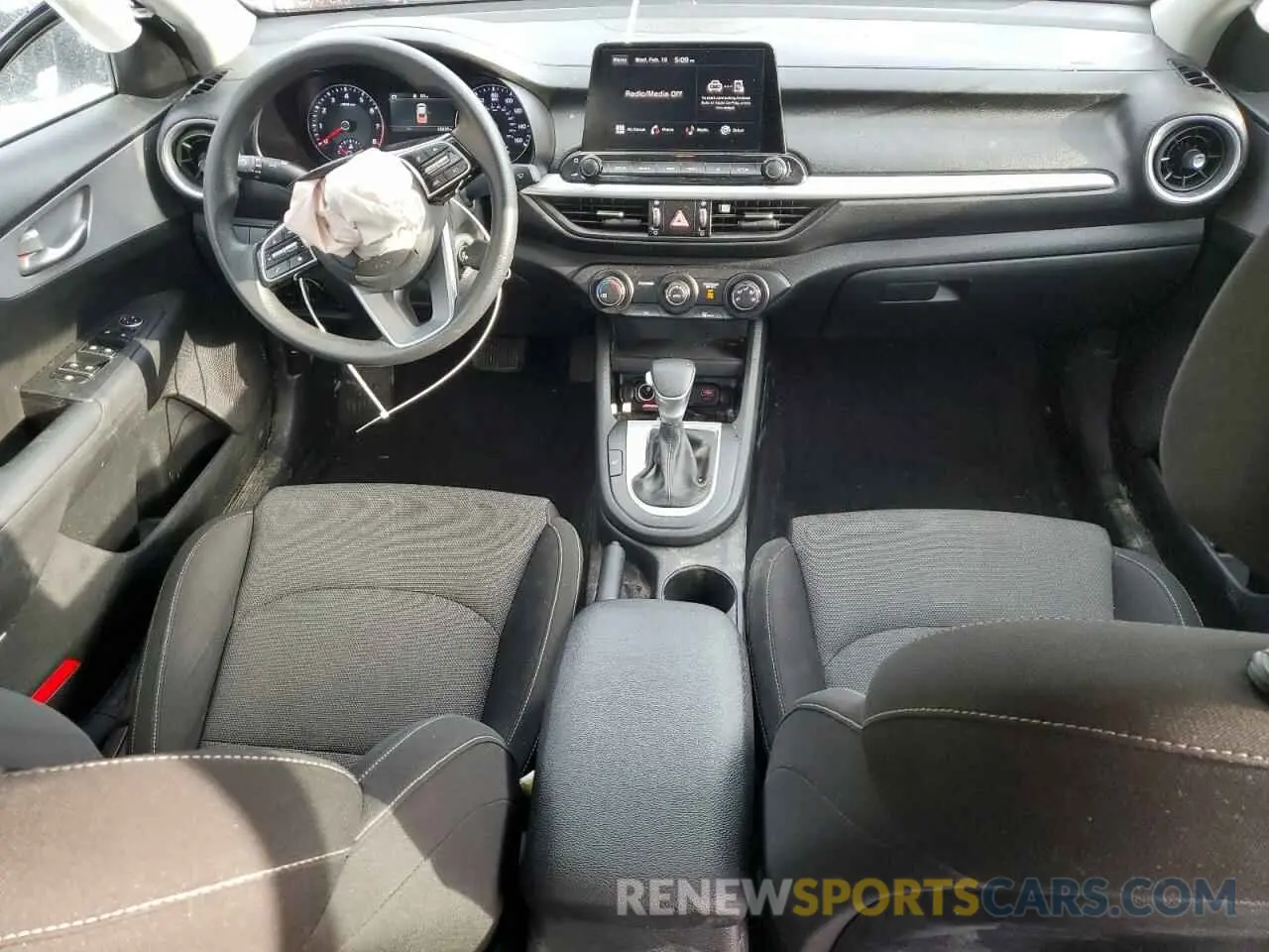 8 fotografías del automóvil dañado 3KPF24AD5RE702395 KIA FORTE 2024