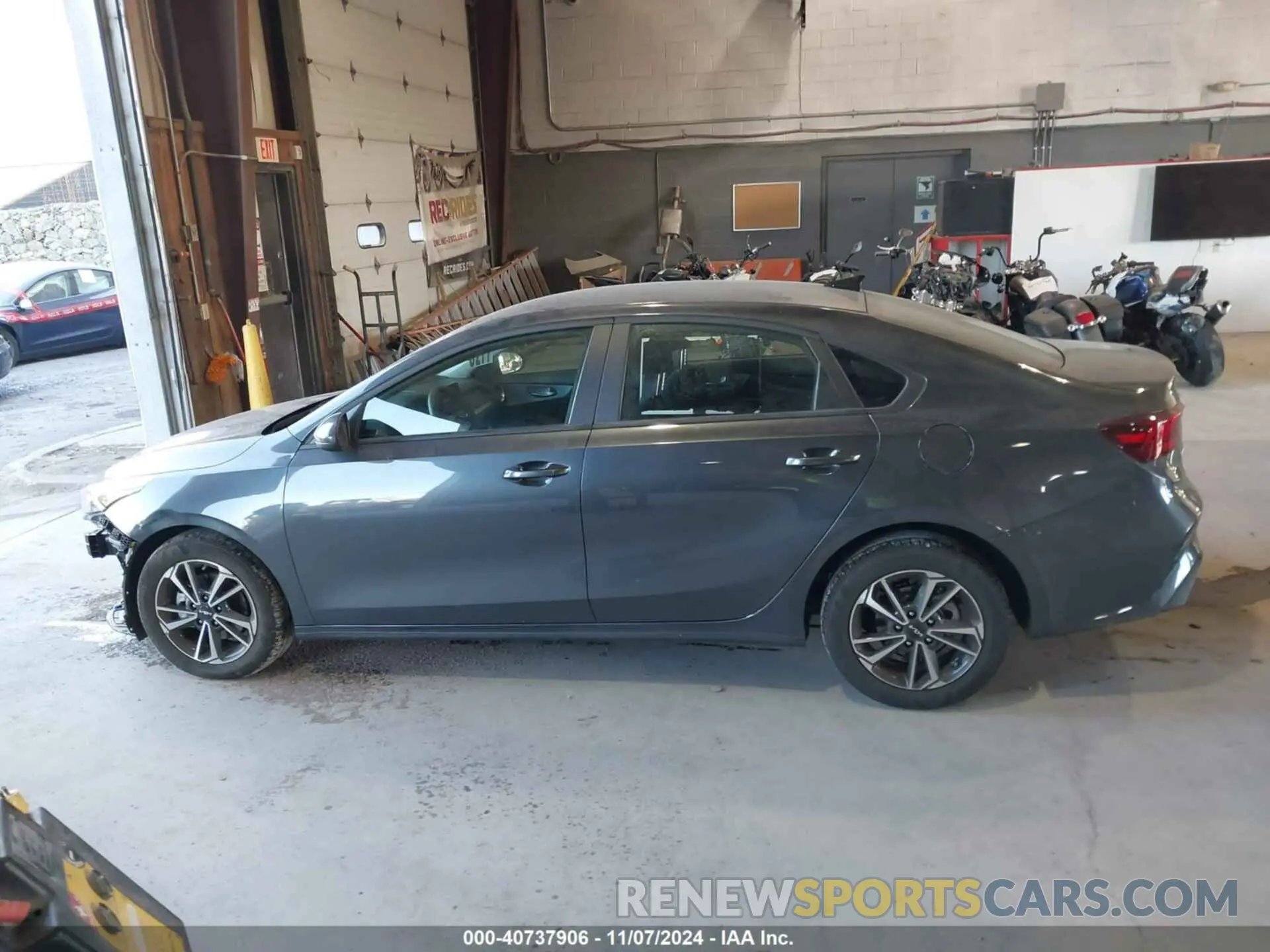 14 fotografías del automóvil dañado 3KPF24AD5RE706401 KIA FORTE 2024