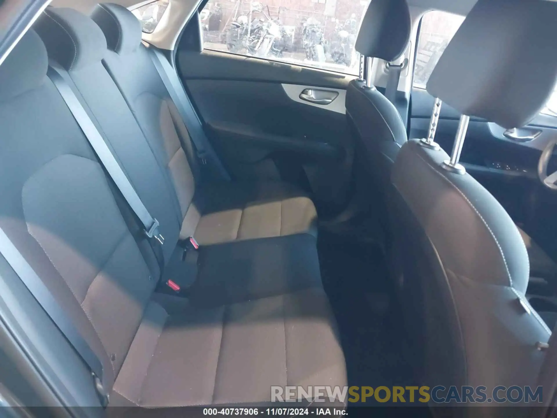 8 fotografías del automóvil dañado 3KPF24AD5RE706401 KIA FORTE 2024
