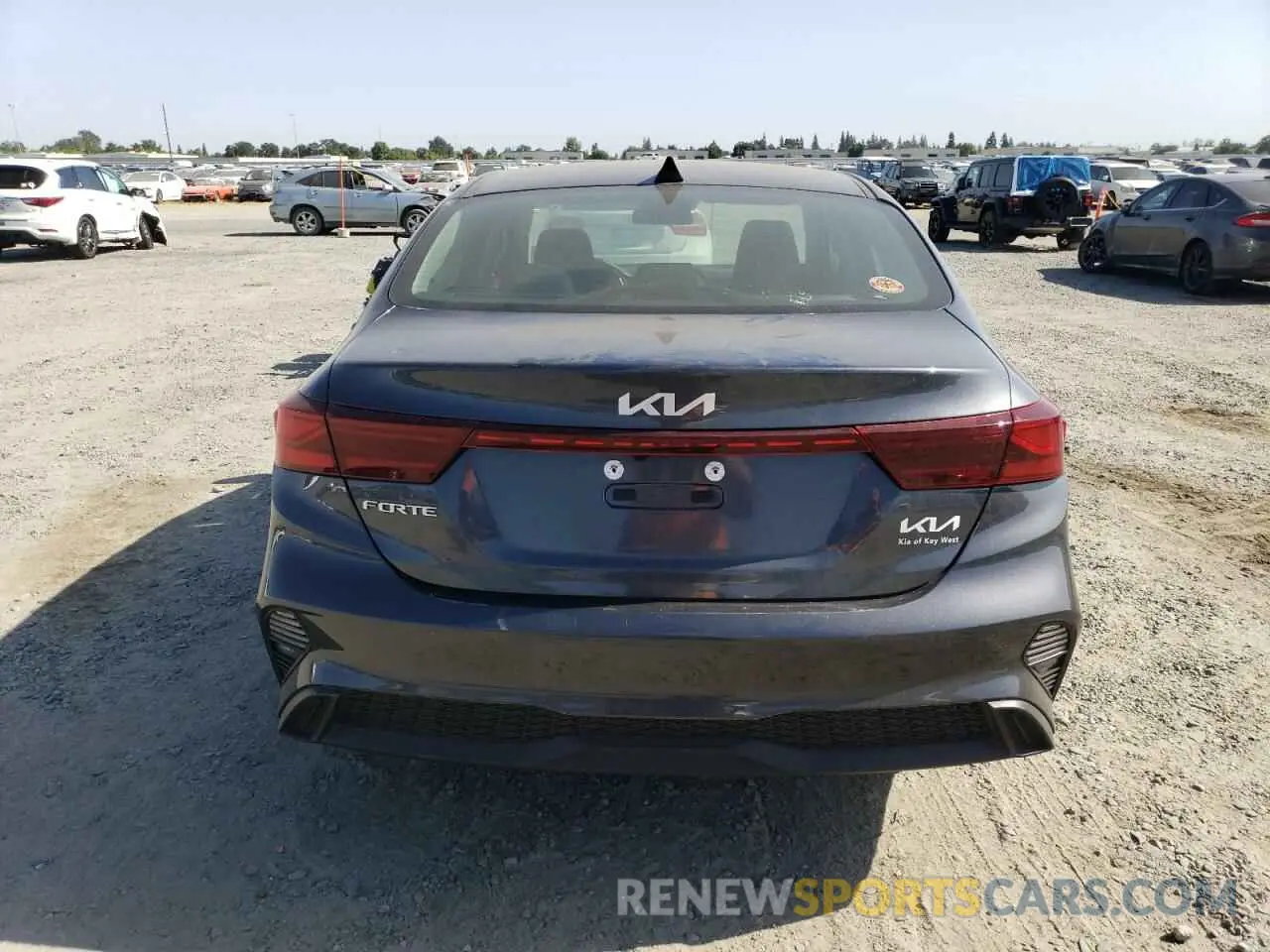 6 fotografías del automóvil dañado 3KPF24AD5RE722467 KIA FORTE 2024