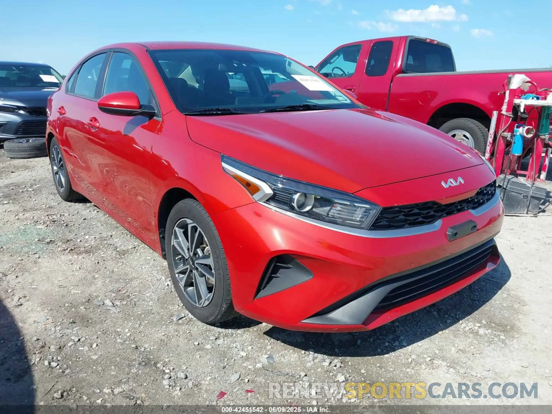 1 fotografías del automóvil dañado 3KPF24AD5RE726437 KIA FORTE 2024