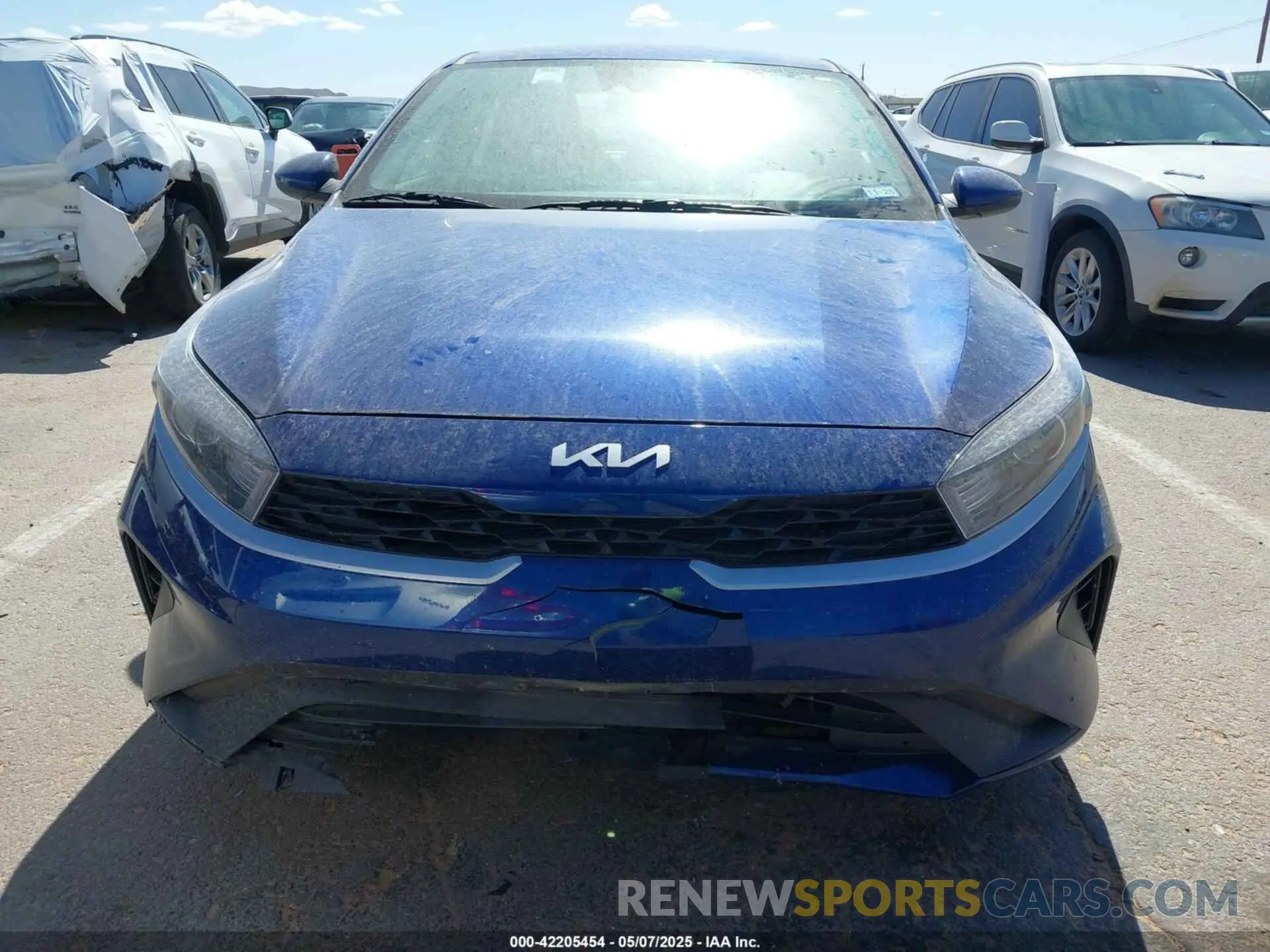 12 fotografías del automóvil dañado 3KPF24AD5RE728317 KIA FORTE 2024