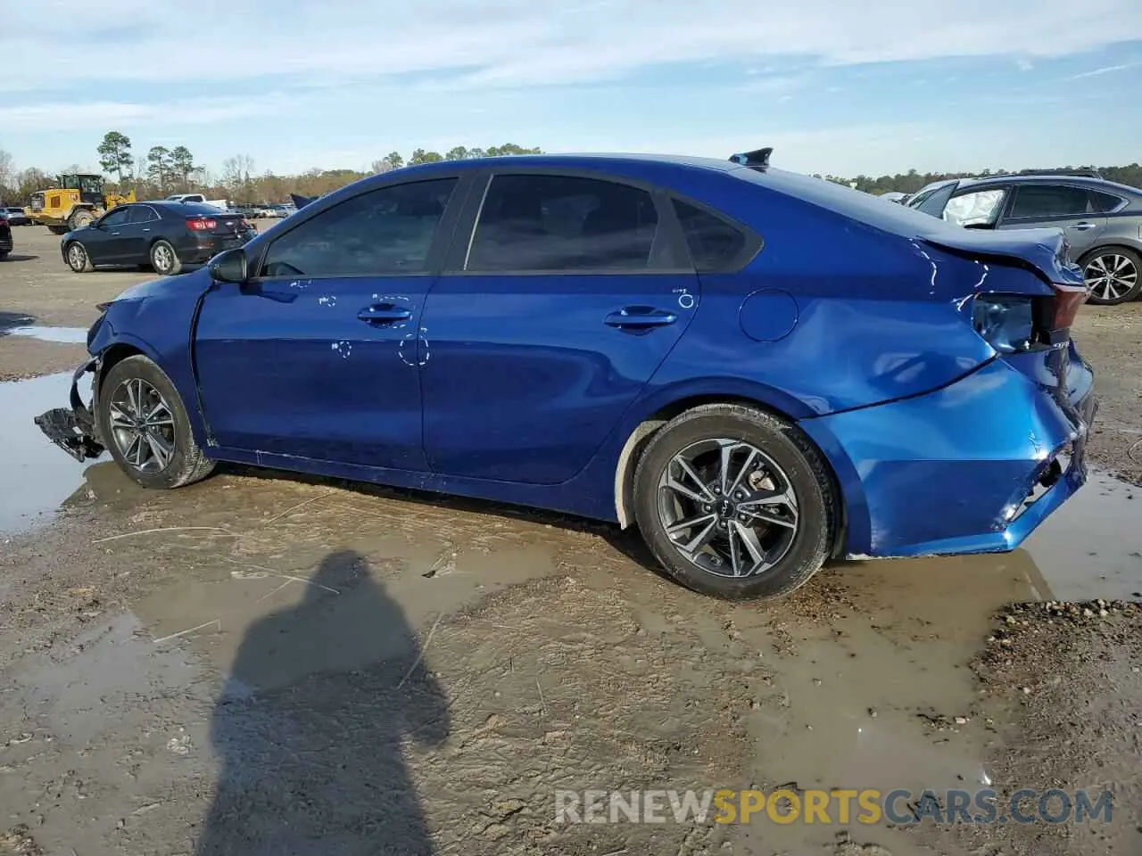 2 fotografías del automóvil dañado 3KPF24AD5RE729810 KIA FORTE 2024