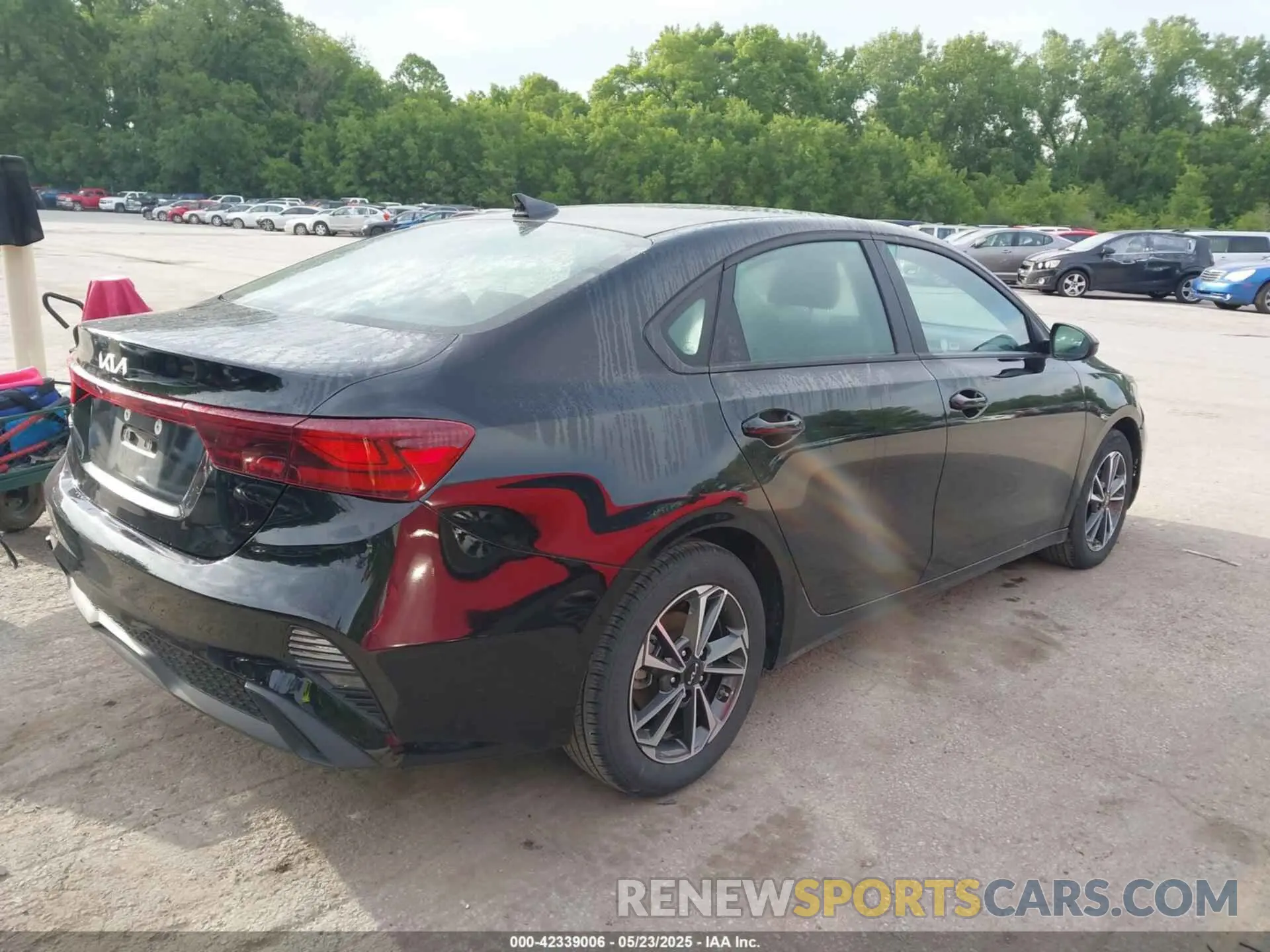 4 fotografías del automóvil dañado 3KPF24AD5RE750480 KIA FORTE 2024