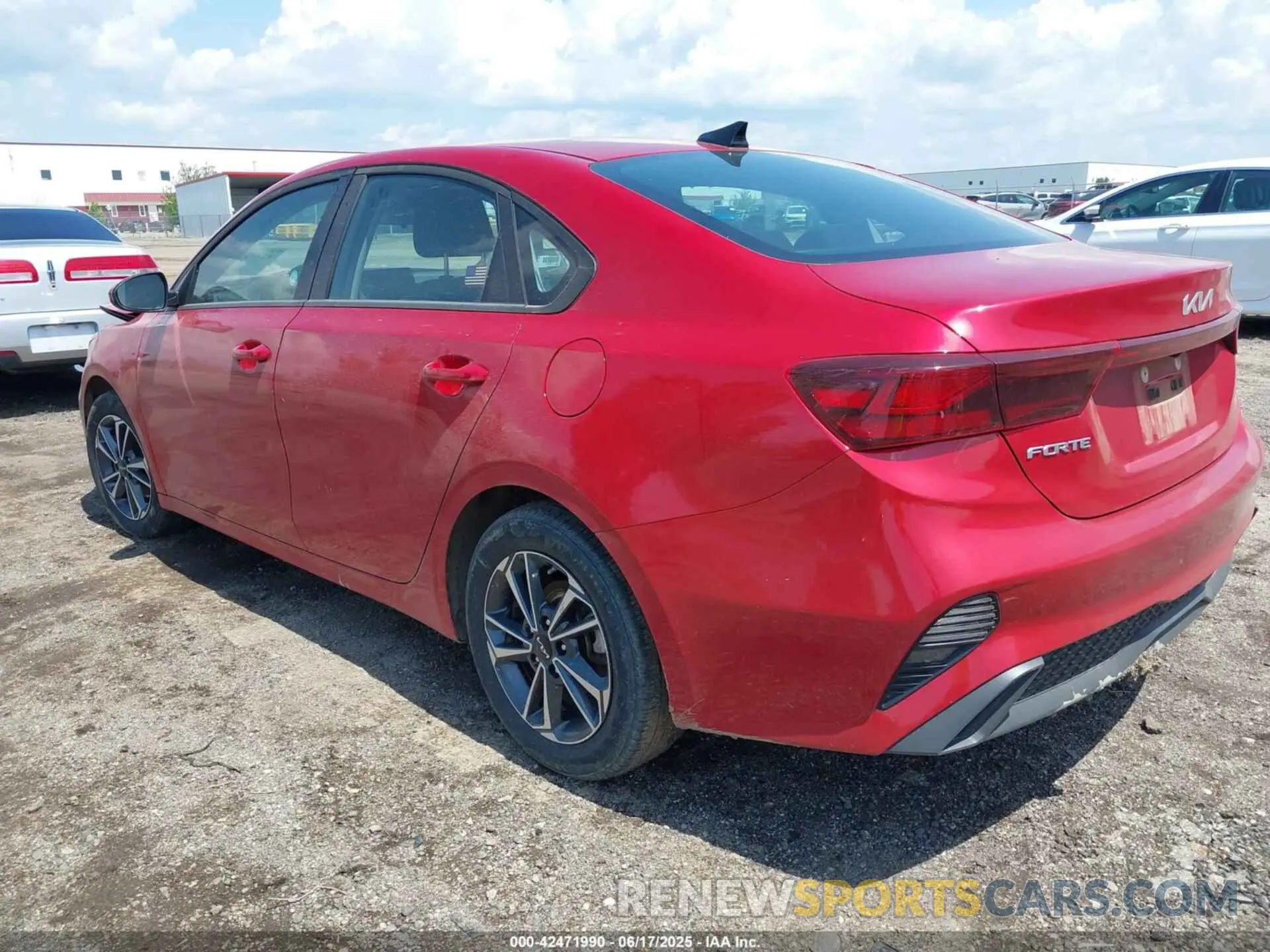 3 fotografías del automóvil dañado 3KPF24AD5RE764072 KIA FORTE 2024
