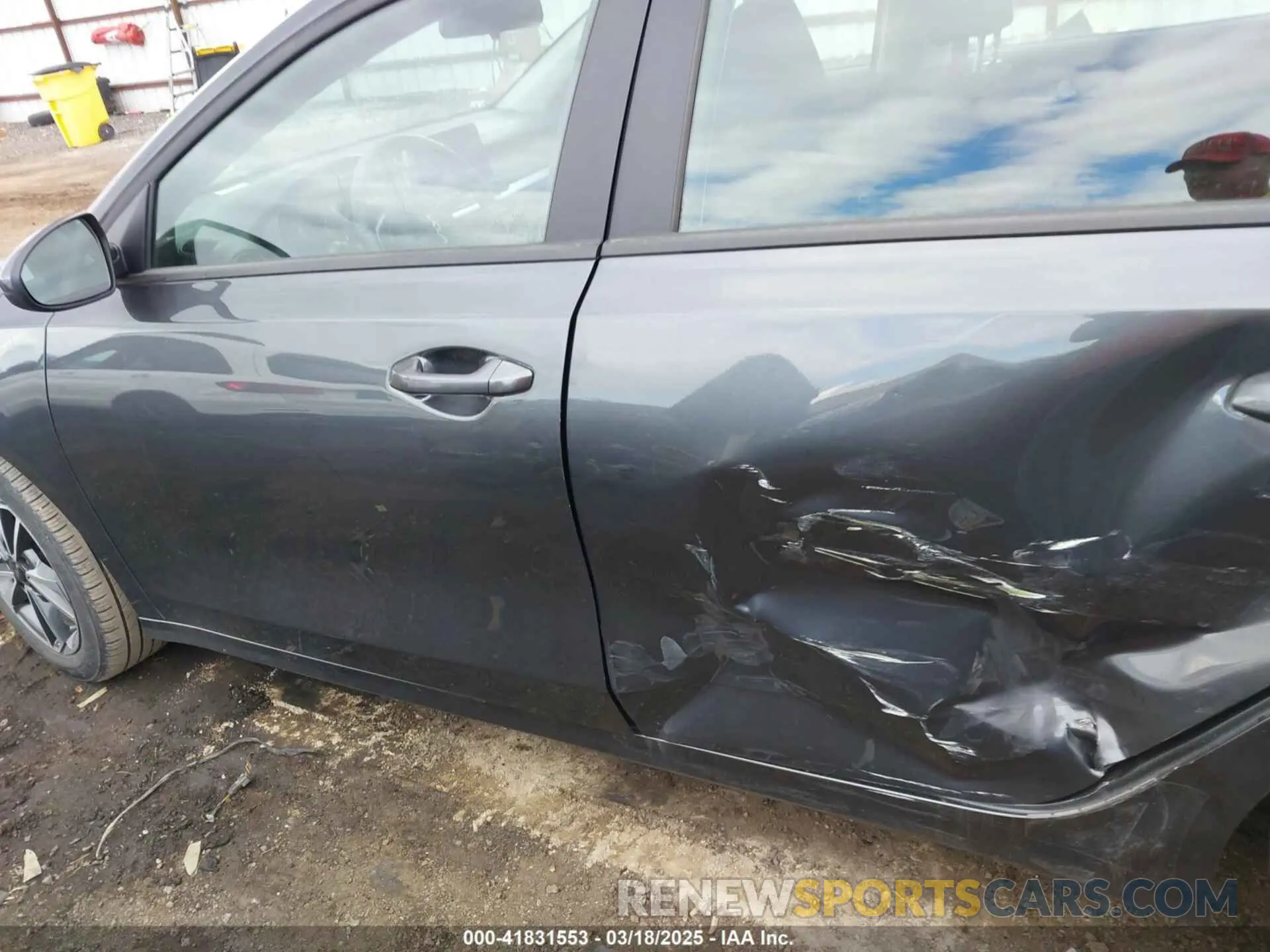 14 fotografías del automóvil dañado 3KPF24AD5RE766470 KIA FORTE 2024