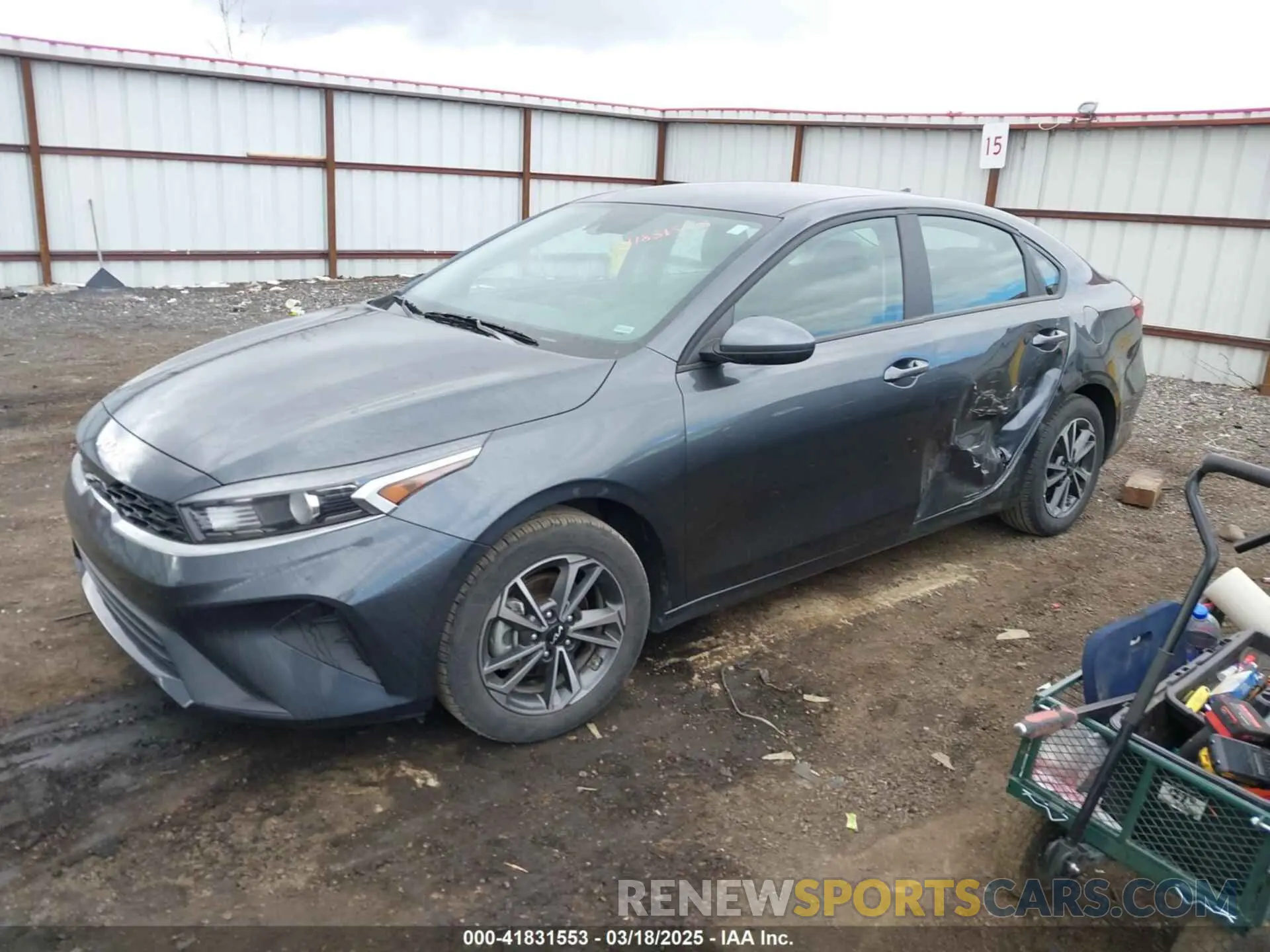 2 fotografías del automóvil dañado 3KPF24AD5RE766470 KIA FORTE 2024