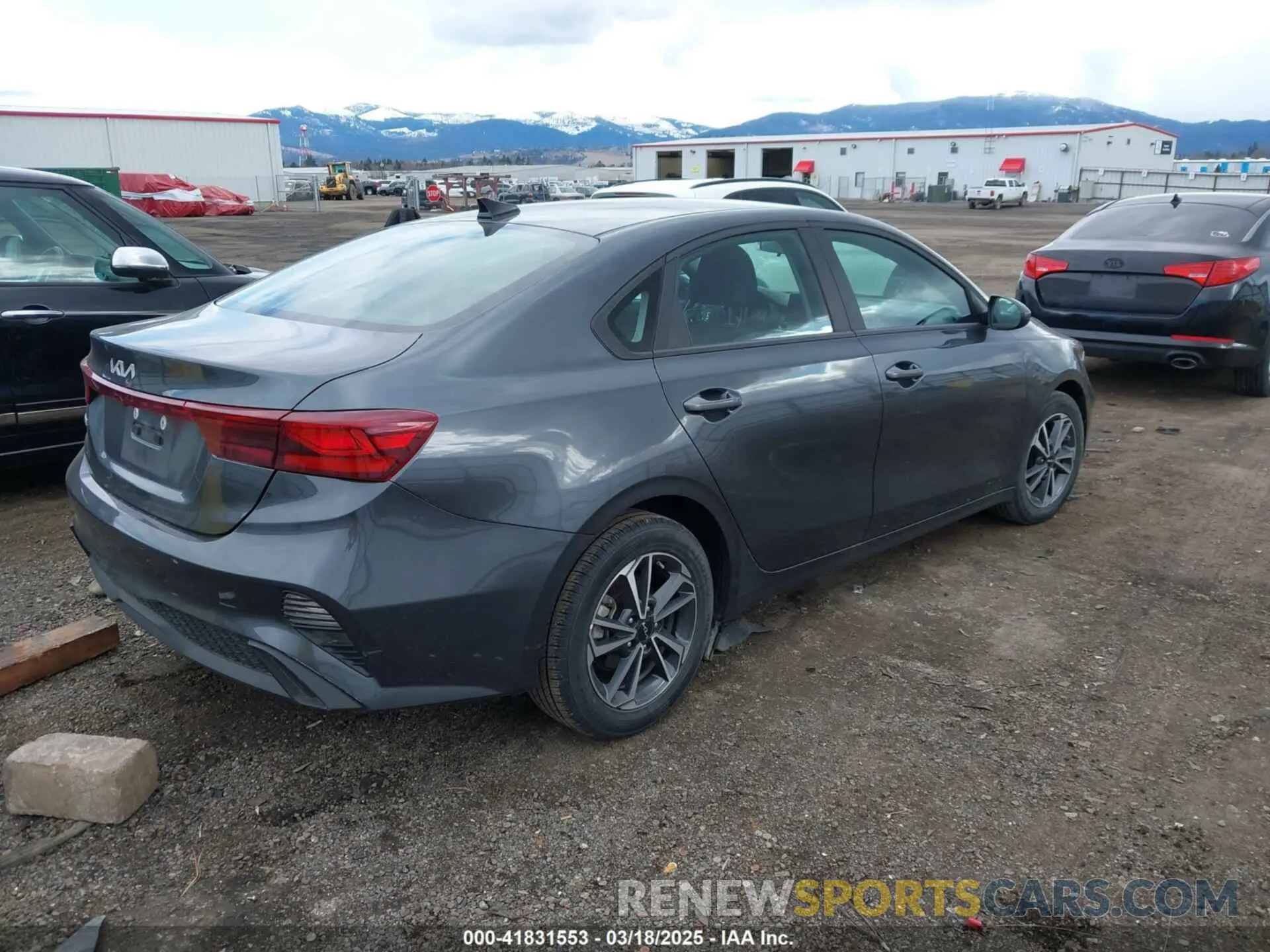 4 fotografías del automóvil dañado 3KPF24AD5RE766470 KIA FORTE 2024
