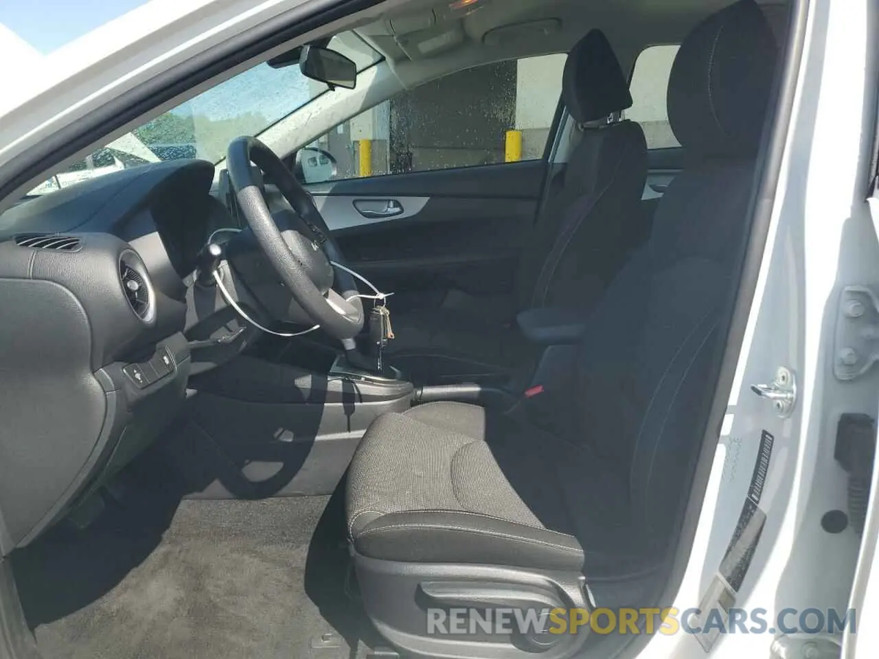 7 fotografías del automóvil dañado 3KPF24AD5RE783026 KIA FORTE 2024