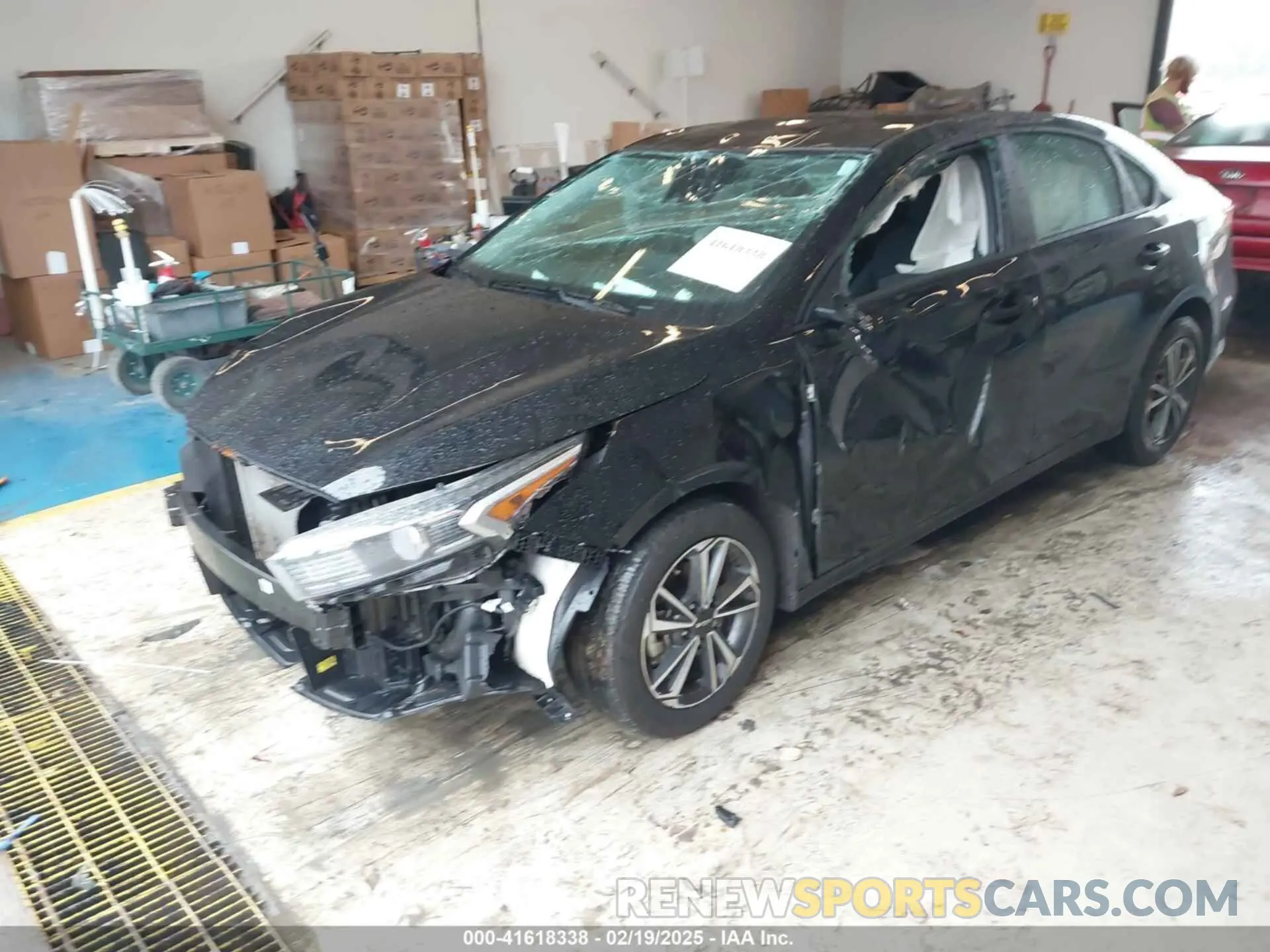 2 fotografías del automóvil dañado 3KPF24AD5RE805557 KIA FORTE 2024