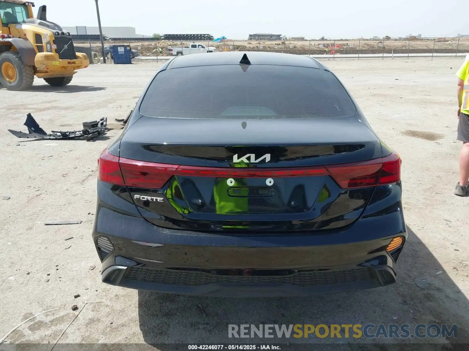 17 fotografías del automóvil dañado 3KPF24AD5RE811620 KIA FORTE 2024