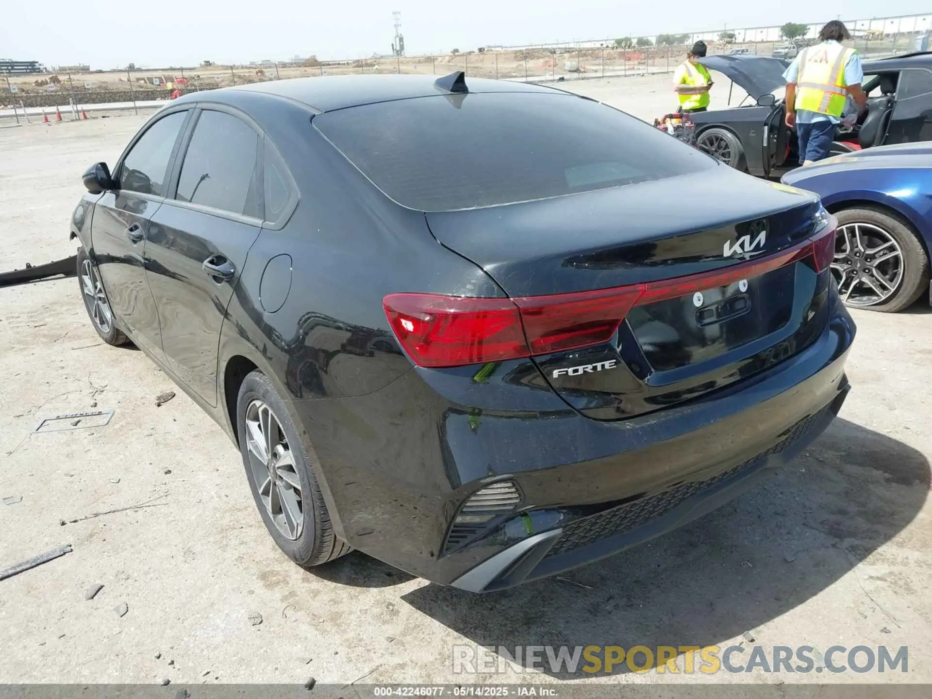 3 fotografías del automóvil dañado 3KPF24AD5RE811620 KIA FORTE 2024