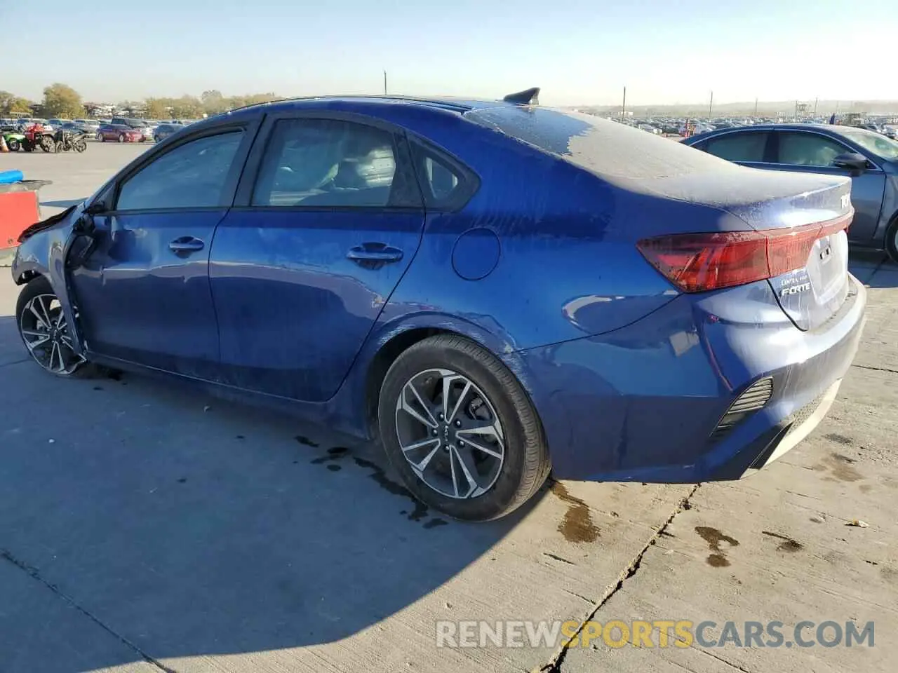 2 fotografías del automóvil dañado 3KPF24AD5RE830992 KIA FORTE 2024
