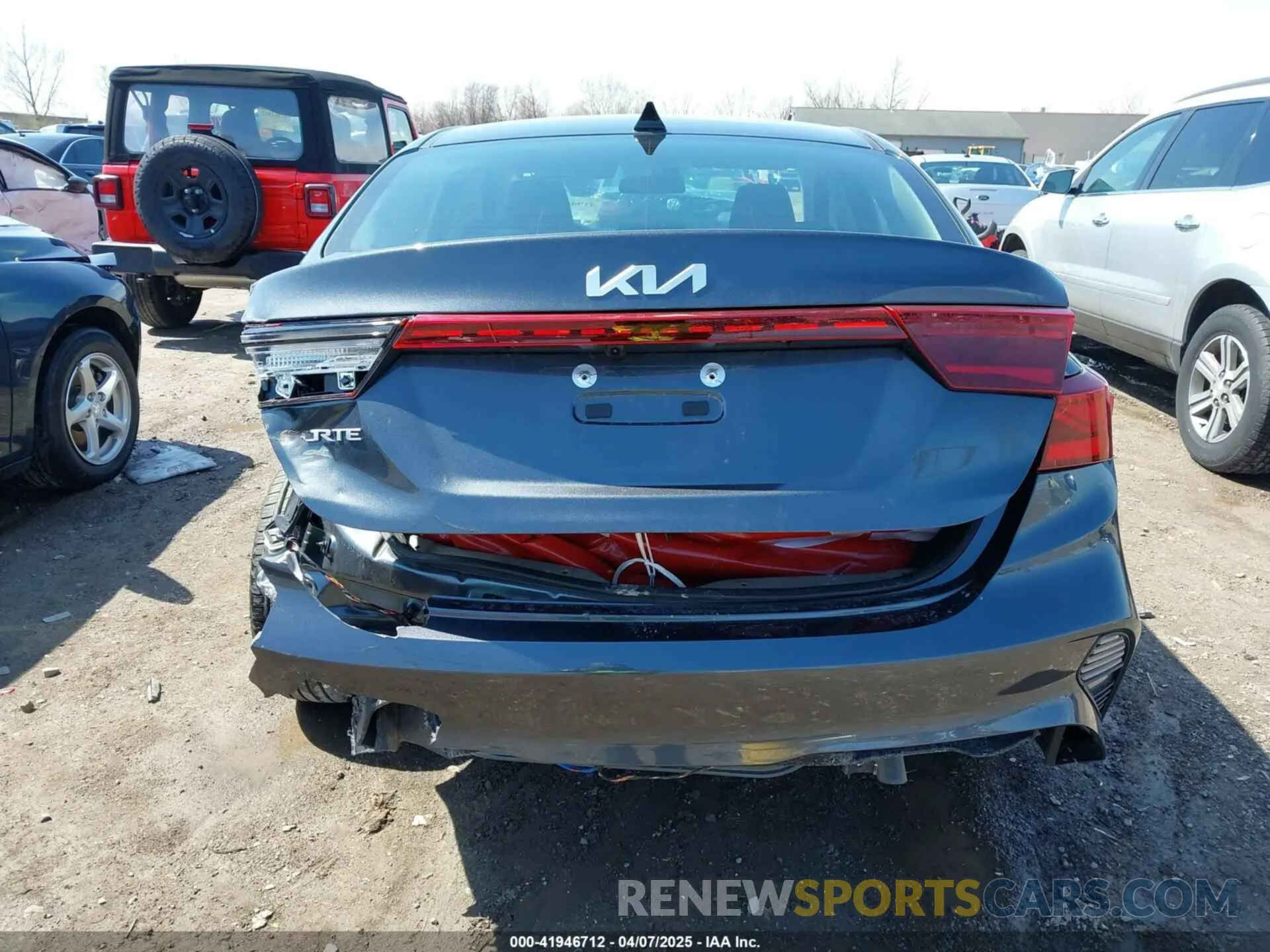 17 fotografías del automóvil dañado 3KPF24AD5RE838266 KIA FORTE 2024