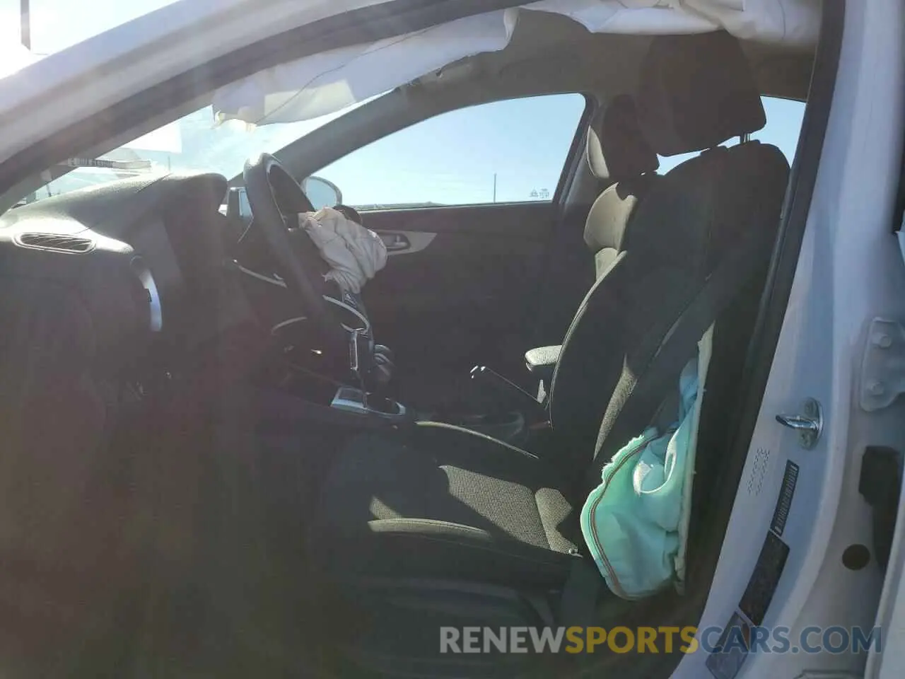 7 fotografías del automóvil dañado 3KPF24AD6RE722848 KIA FORTE 2024
