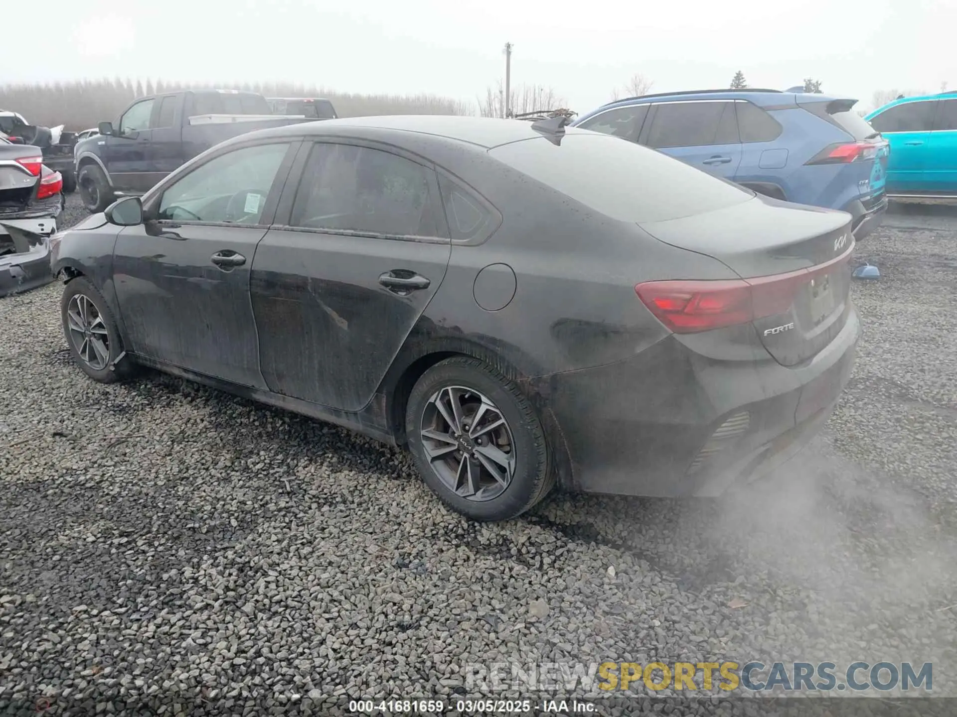 3 fotografías del automóvil dañado 3KPF24AD6RE747555 KIA FORTE 2024