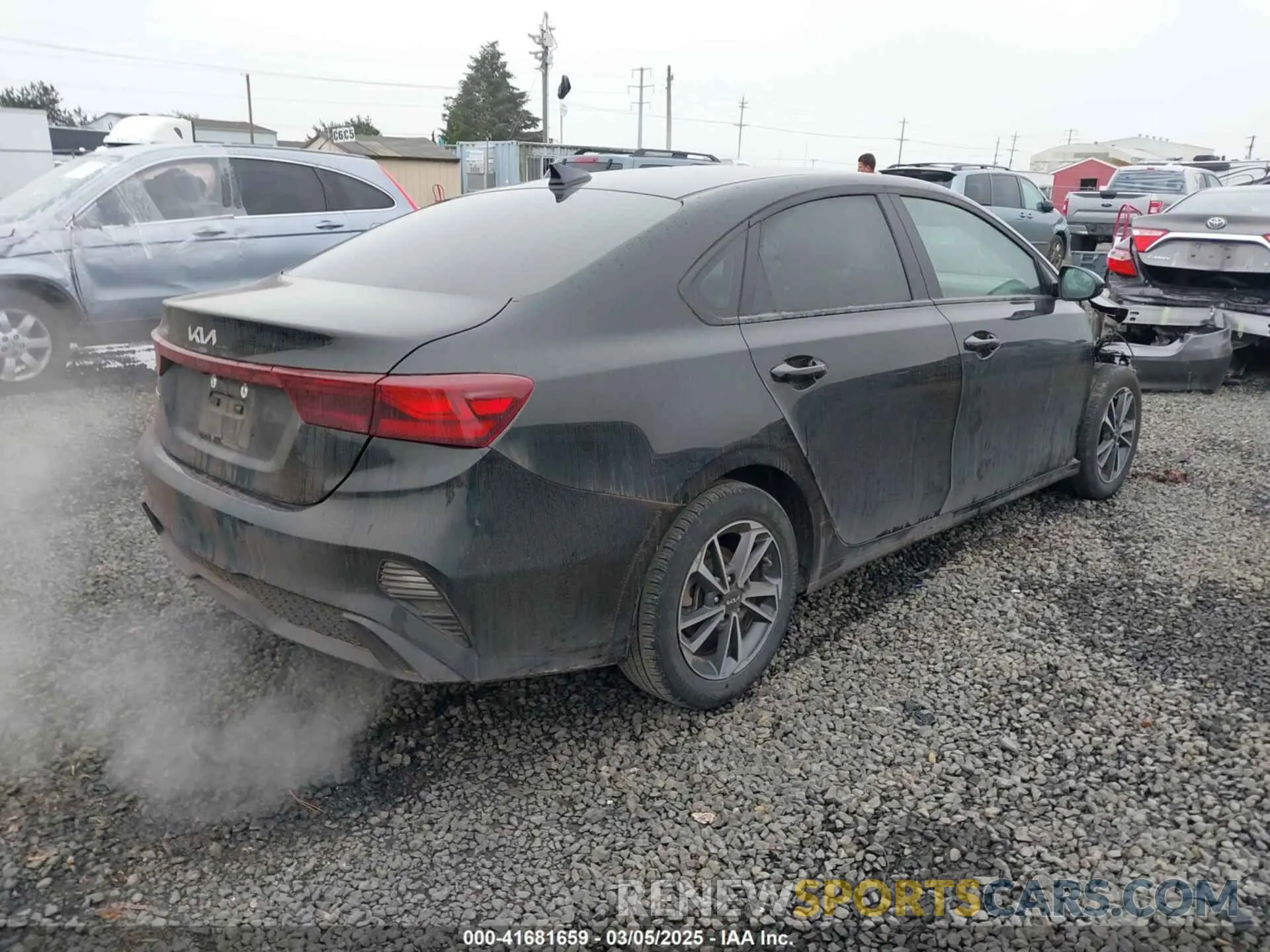 4 fotografías del automóvil dañado 3KPF24AD6RE747555 KIA FORTE 2024