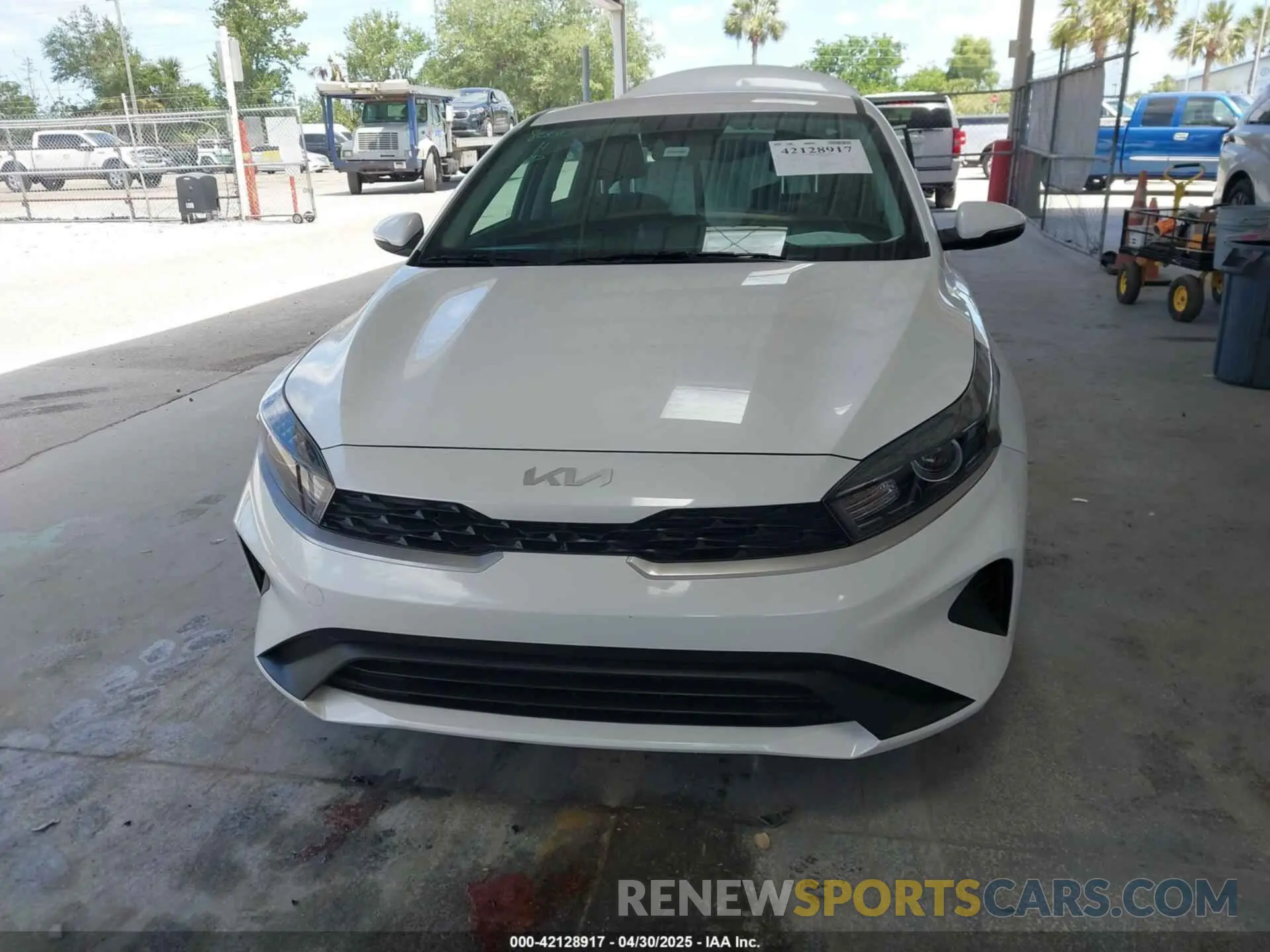 13 fotografías del automóvil dañado 3KPF24AD6RE758698 KIA FORTE 2024