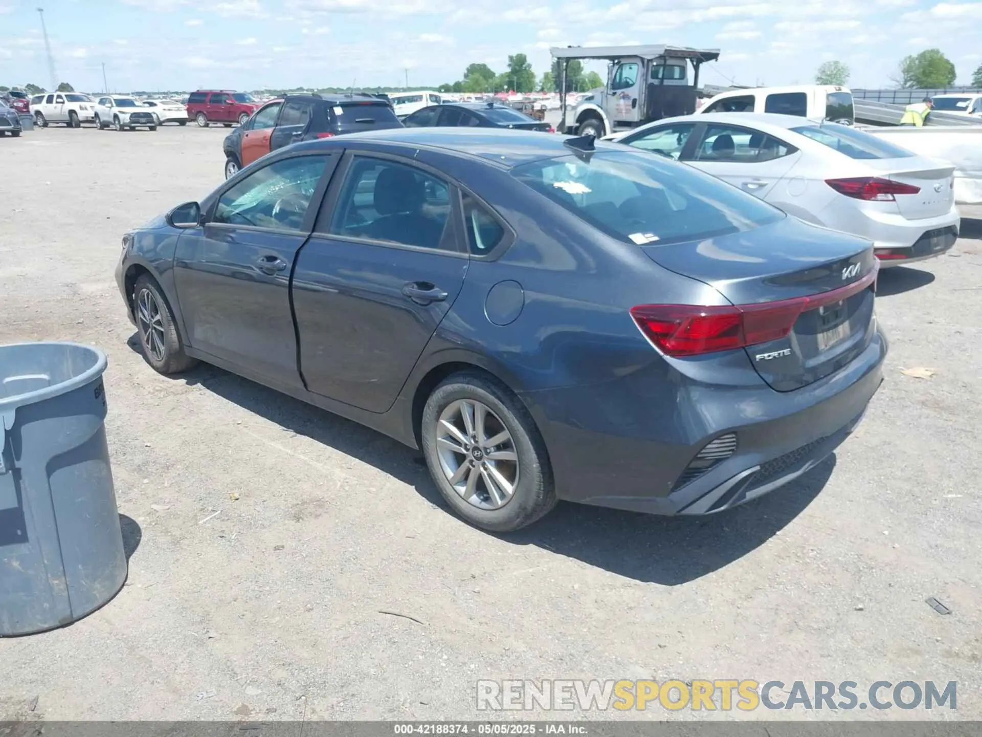 3 fotografías del automóvil dañado 3KPF24AD6RE766882 KIA FORTE 2024