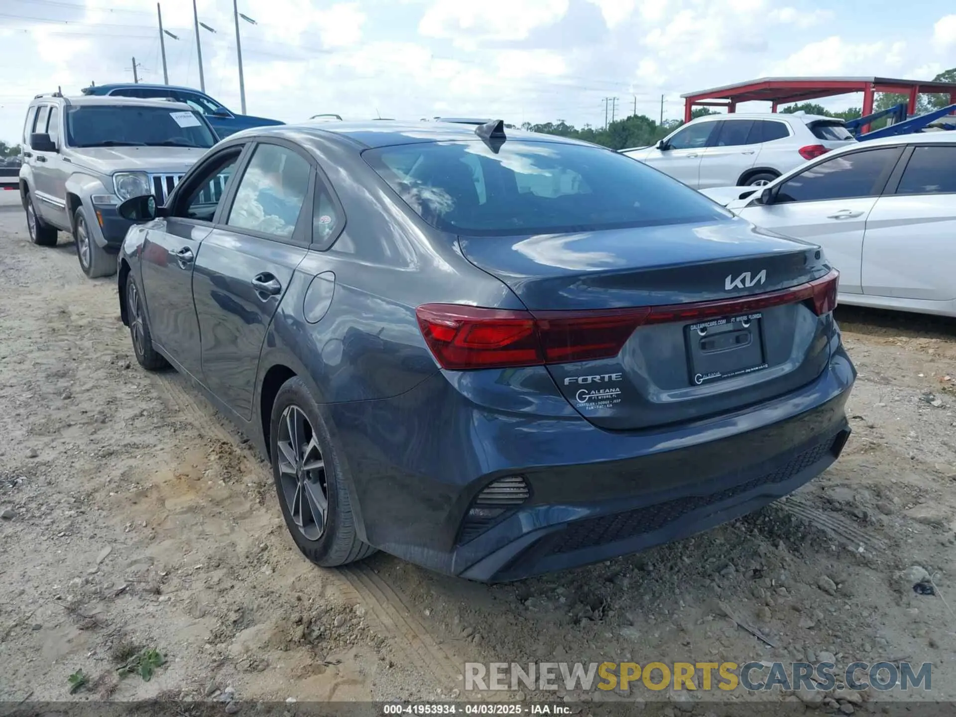 3 fotografías del automóvil dañado 3KPF24AD6RE776313 KIA FORTE 2024