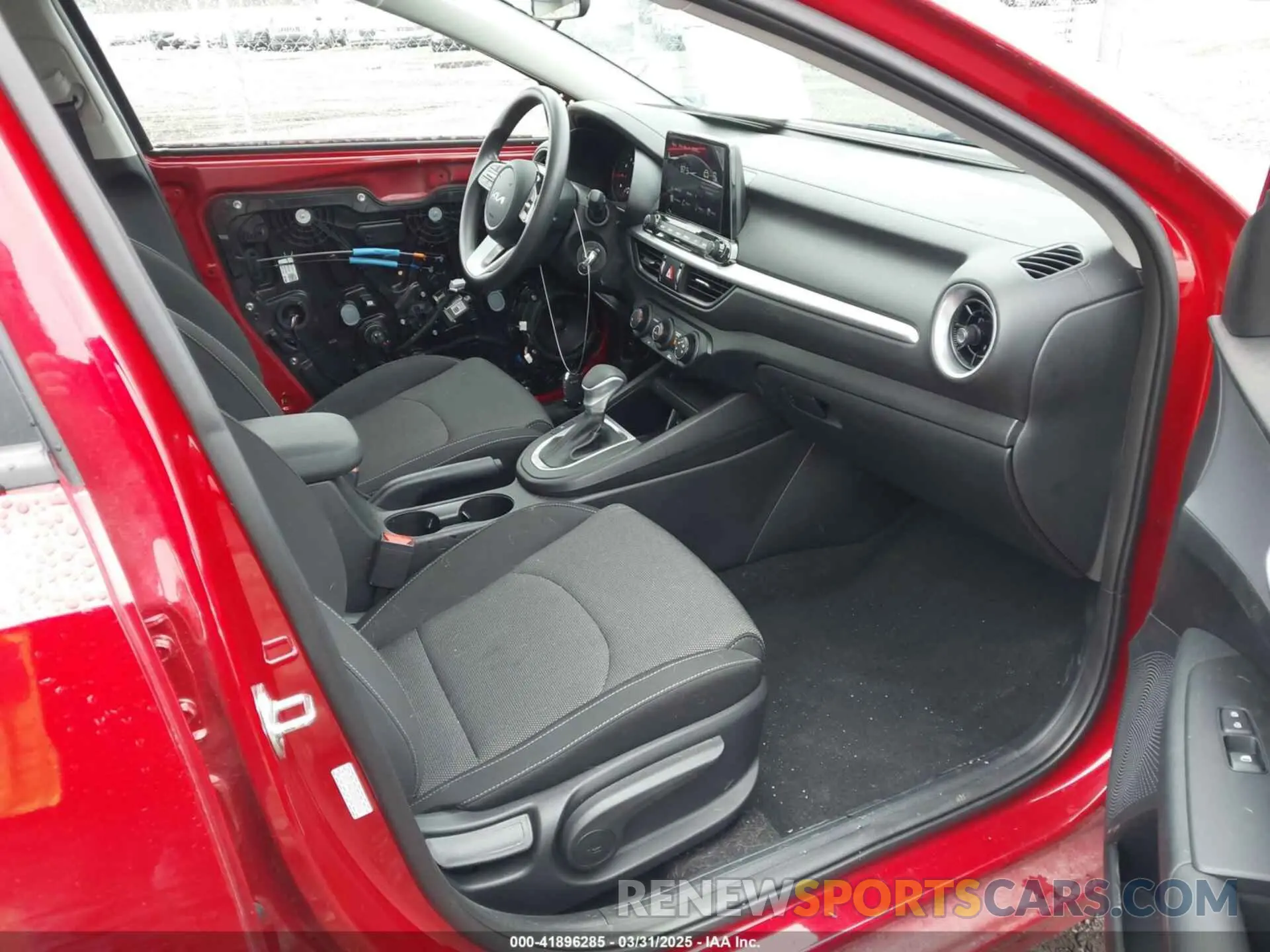 5 fotografías del automóvil dañado 3KPF24AD6RE805602 KIA FORTE 2024