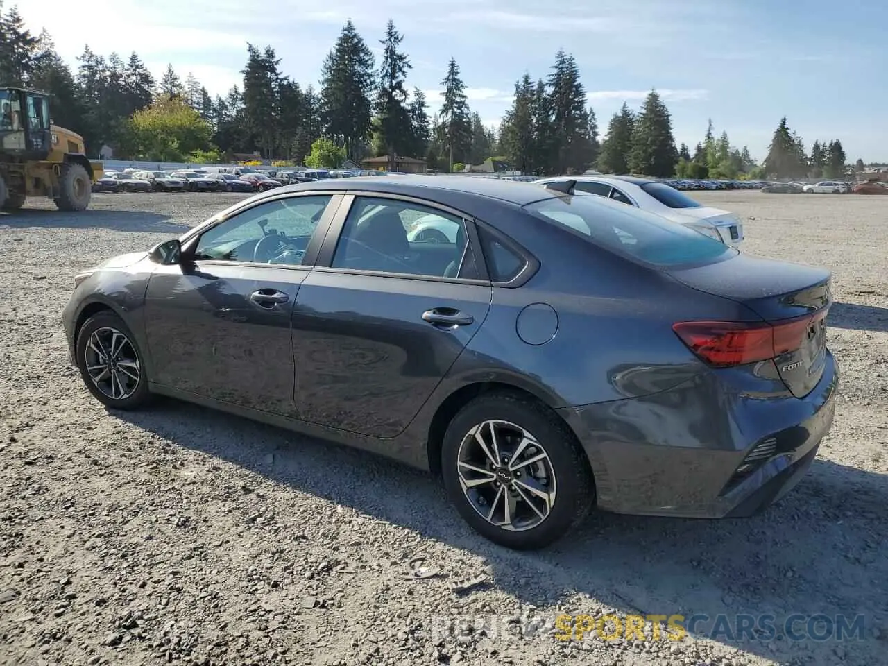 2 fotografías del automóvil dañado 3KPF24AD6RE810735 KIA FORTE 2024