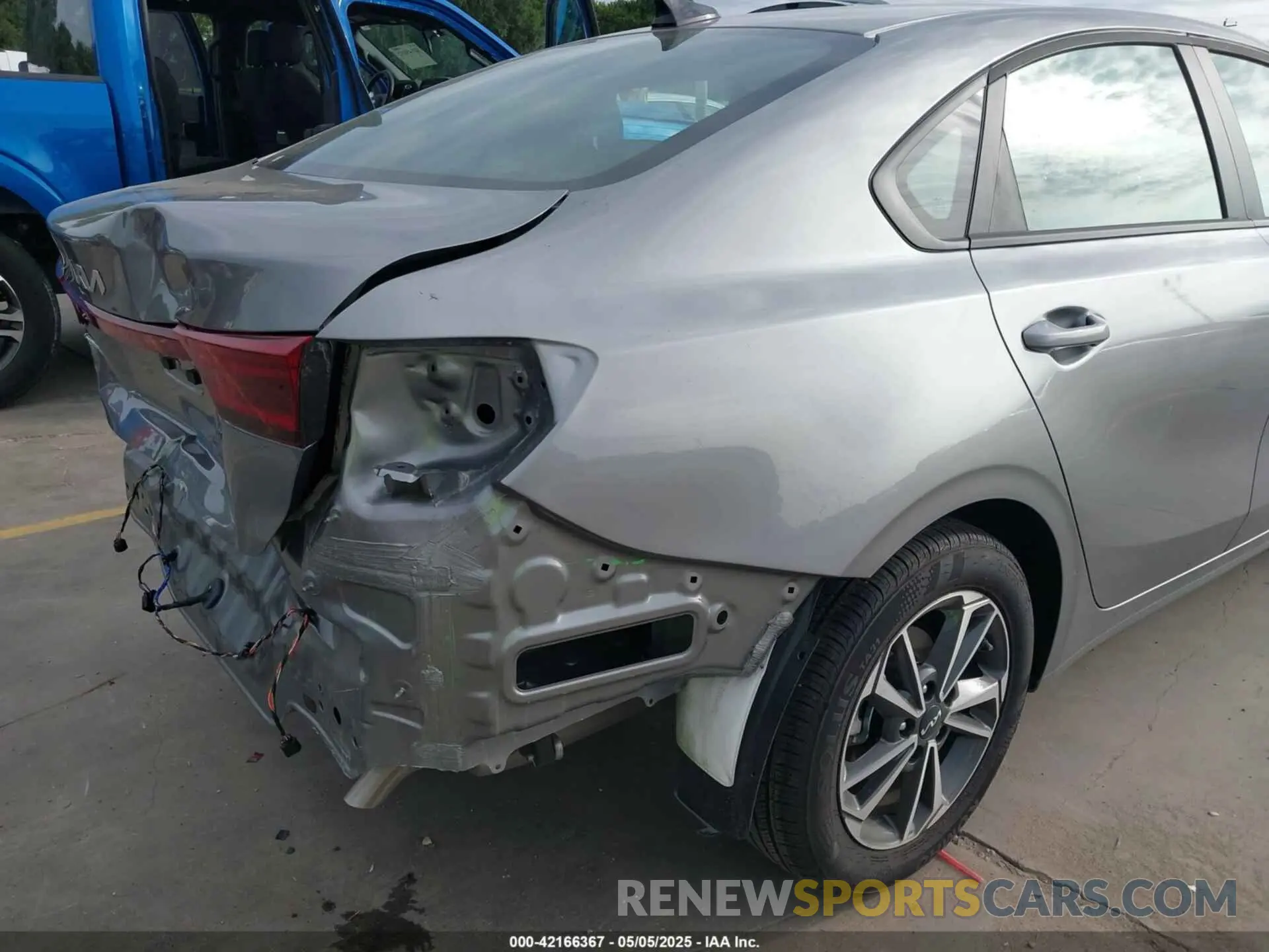 20 fotografías del automóvil dañado 3KPF24AD6RE836512 KIA FORTE 2024