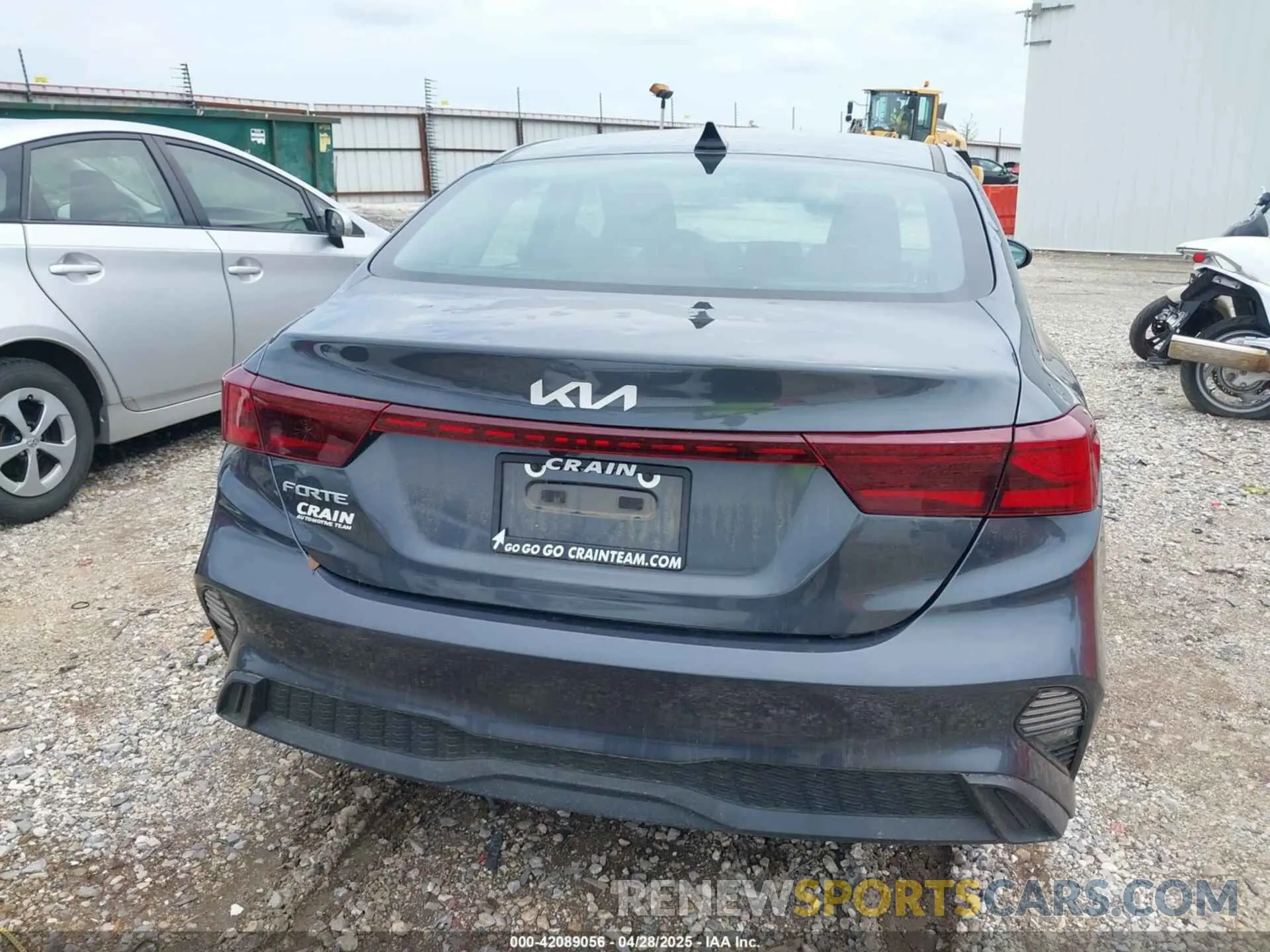 16 fotografías del automóvil dañado 3KPF24AD6RE841015 KIA FORTE 2024