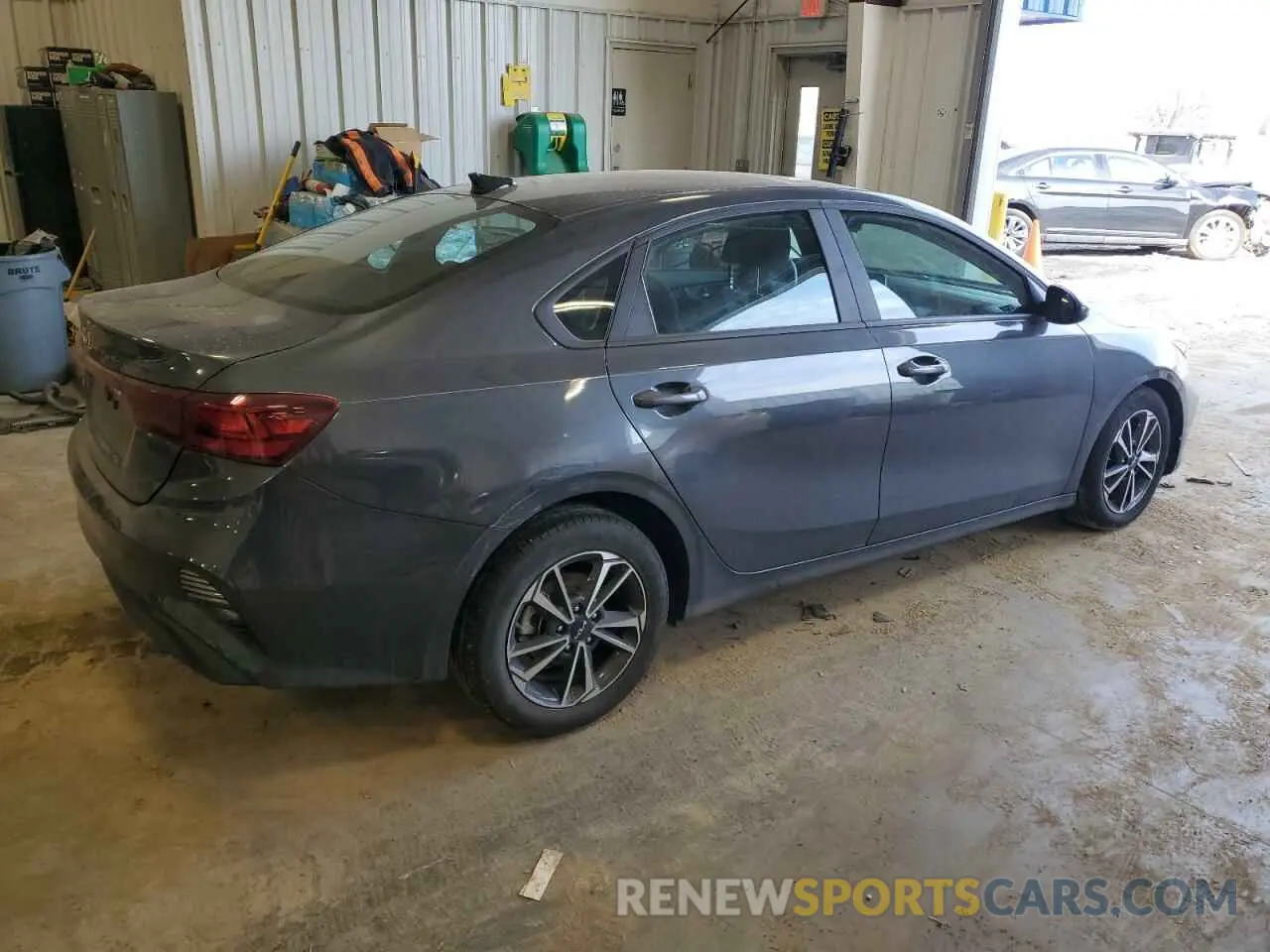 3 fotografías del automóvil dañado 3KPF24AD7RE704746 KIA FORTE 2024