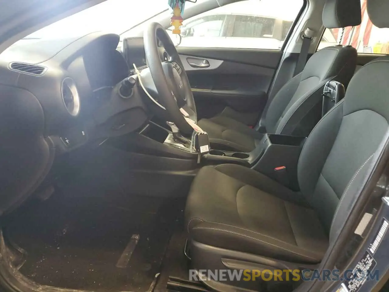7 fotografías del automóvil dañado 3KPF24AD7RE704746 KIA FORTE 2024