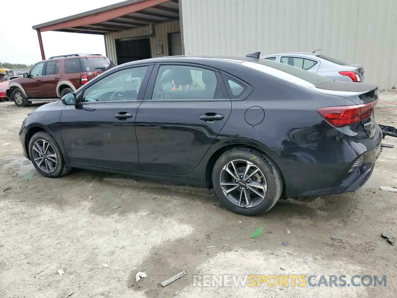 2 fotografías del automóvil dañado 3KPF24AD7RE705864 KIA FORTE 2024