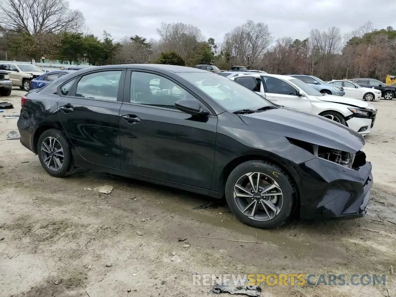 4 fotografías del automóvil dañado 3KPF24AD7RE705864 KIA FORTE 2024