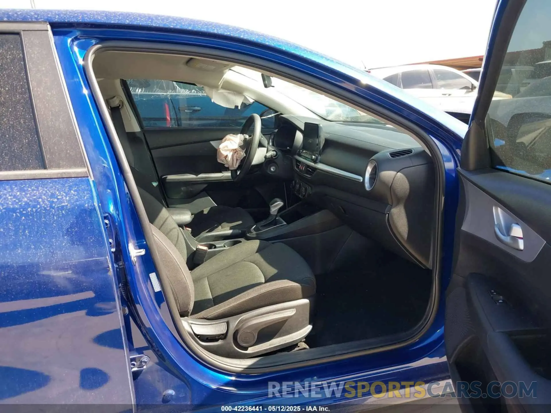 5 fotografías del automóvil dañado 3KPF24AD7RE730554 KIA FORTE 2024